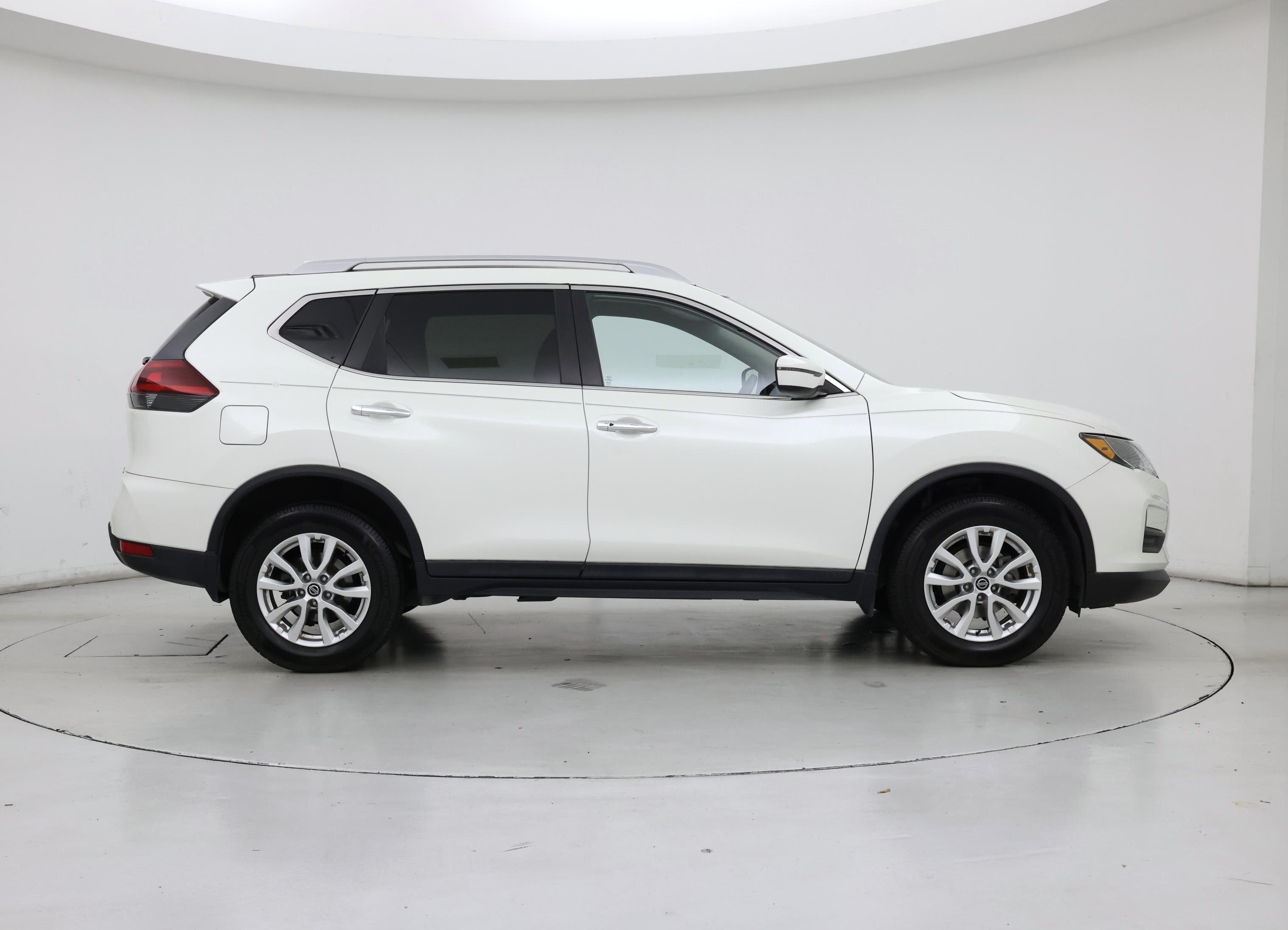 Thumbnail: 2020 Nissan Rogue - 7