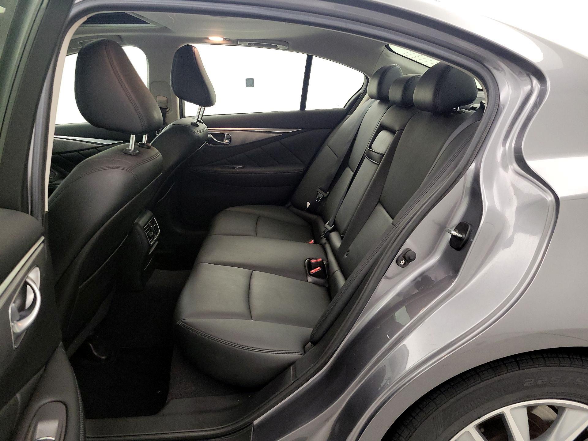 Thumbnail: 2016 INFINITI Q50 - 20
