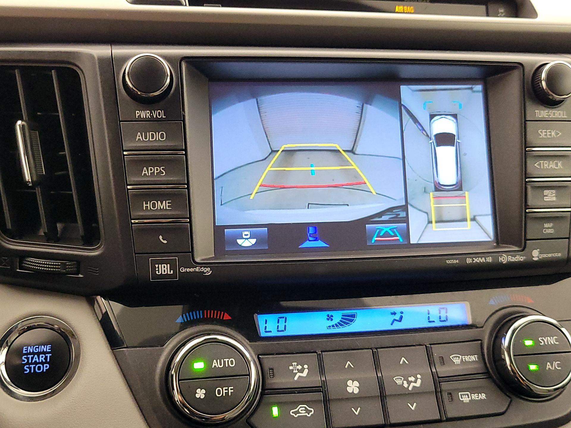 Thumbnail: 2016 Toyota RAV4 - 14