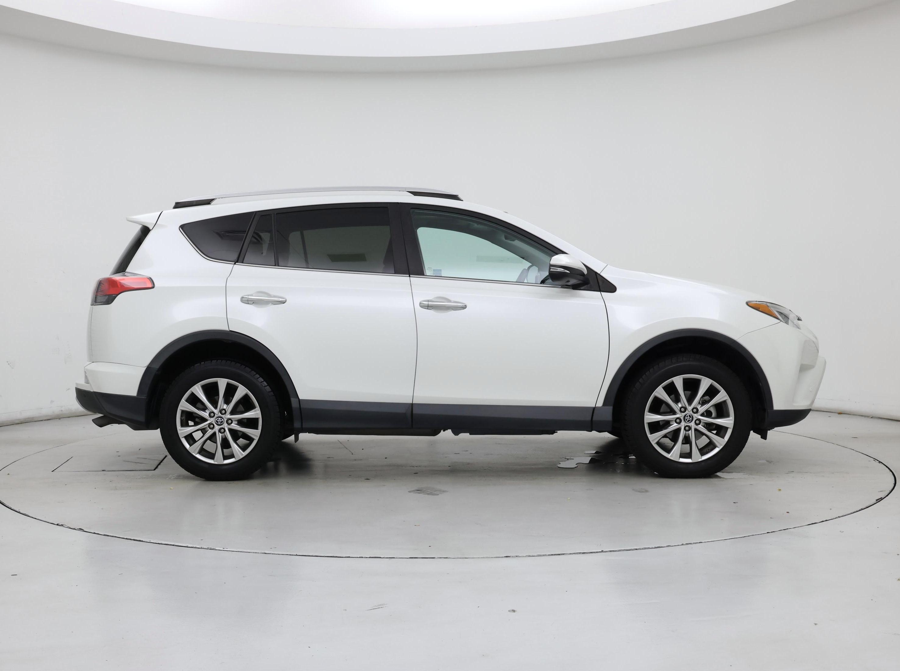 Thumbnail: 2016 Toyota RAV4 - 7