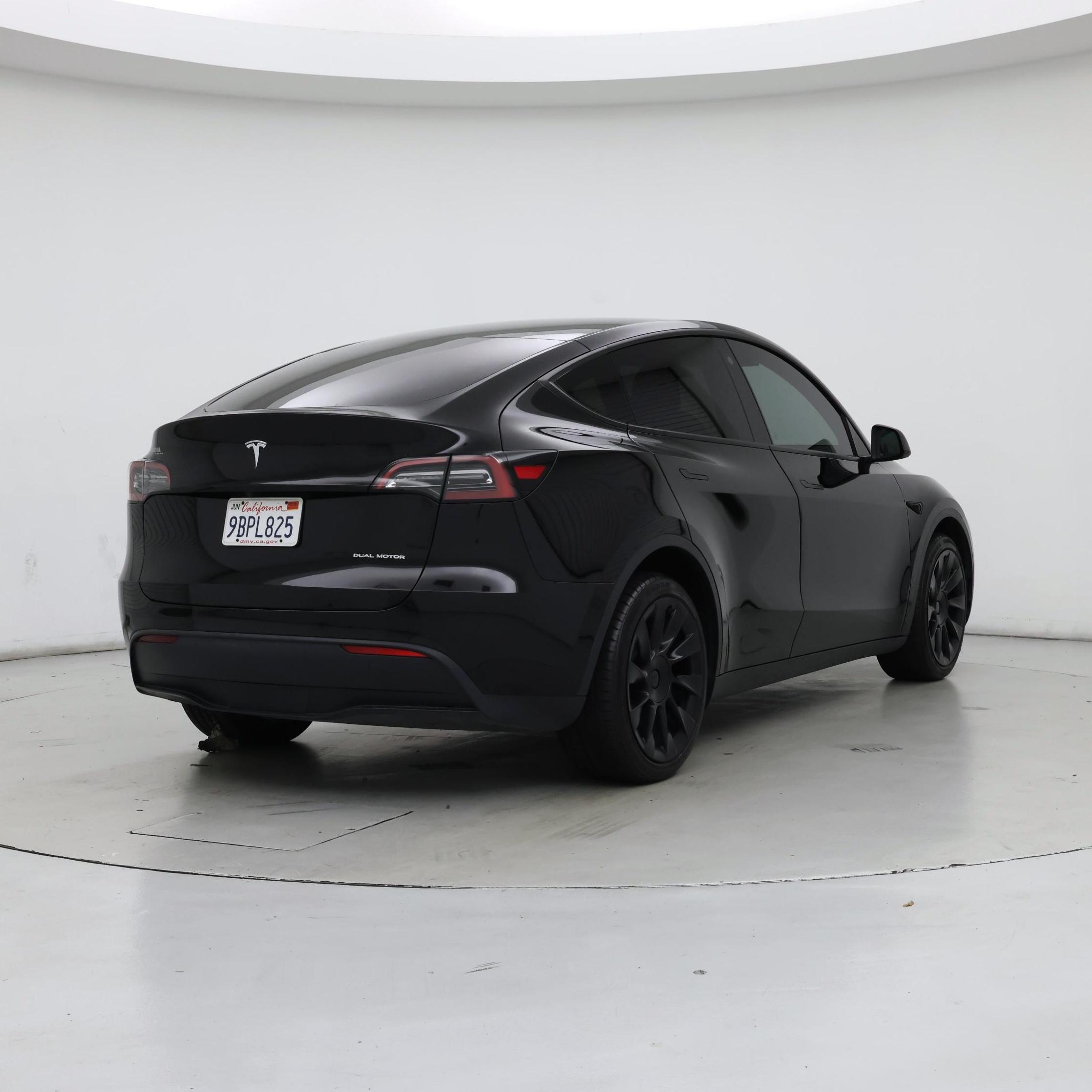 Thumbnail: 2022 Tesla Model Y - 8