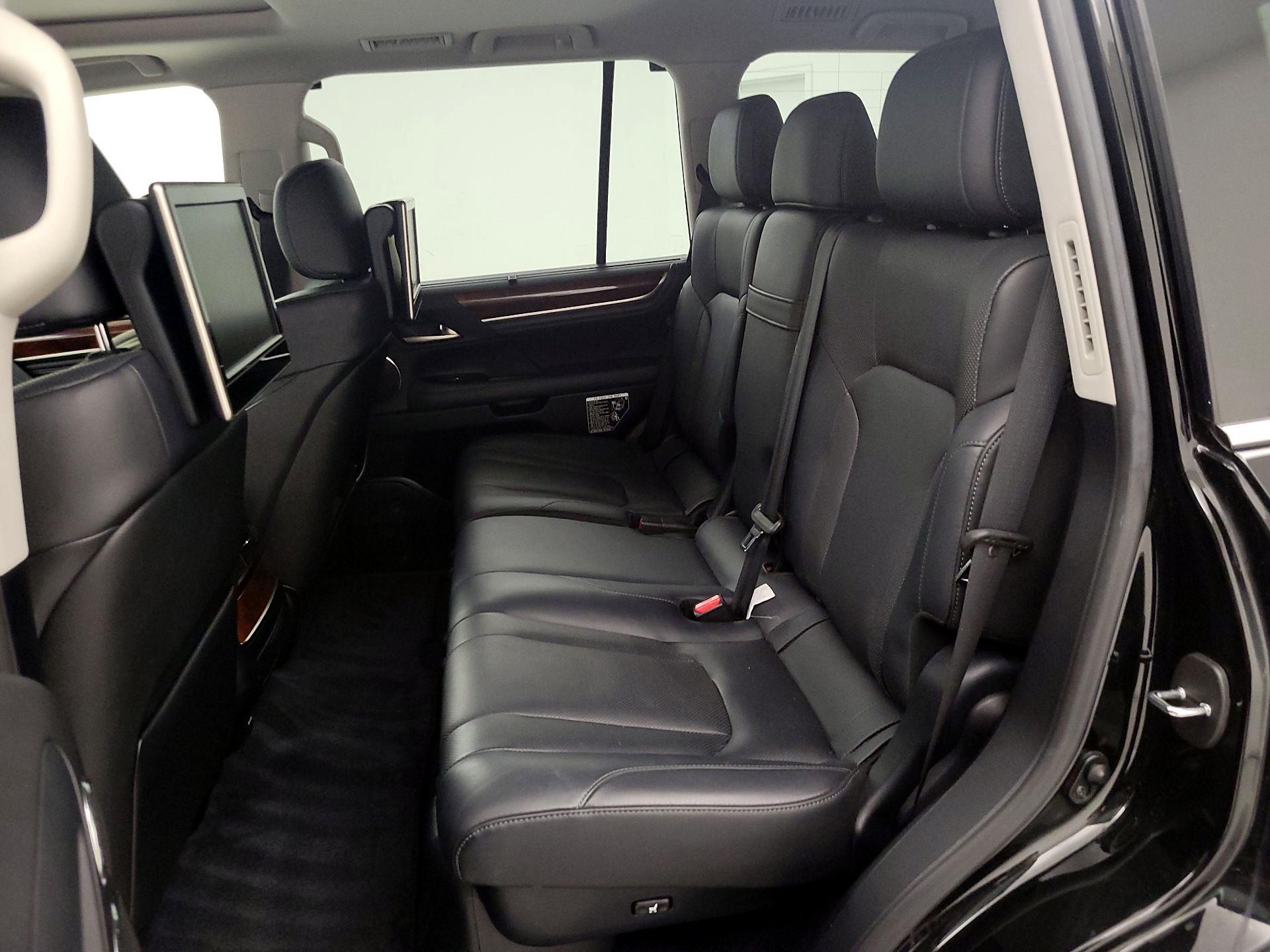 Thumbnail: 2017 Lexus LX - 20