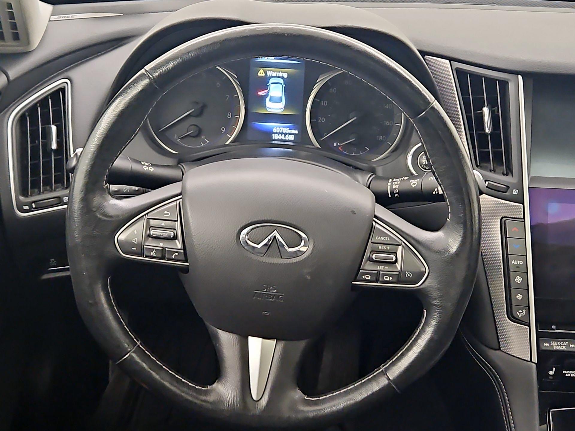 Thumbnail: 2014 INFINITI Q50 - 10