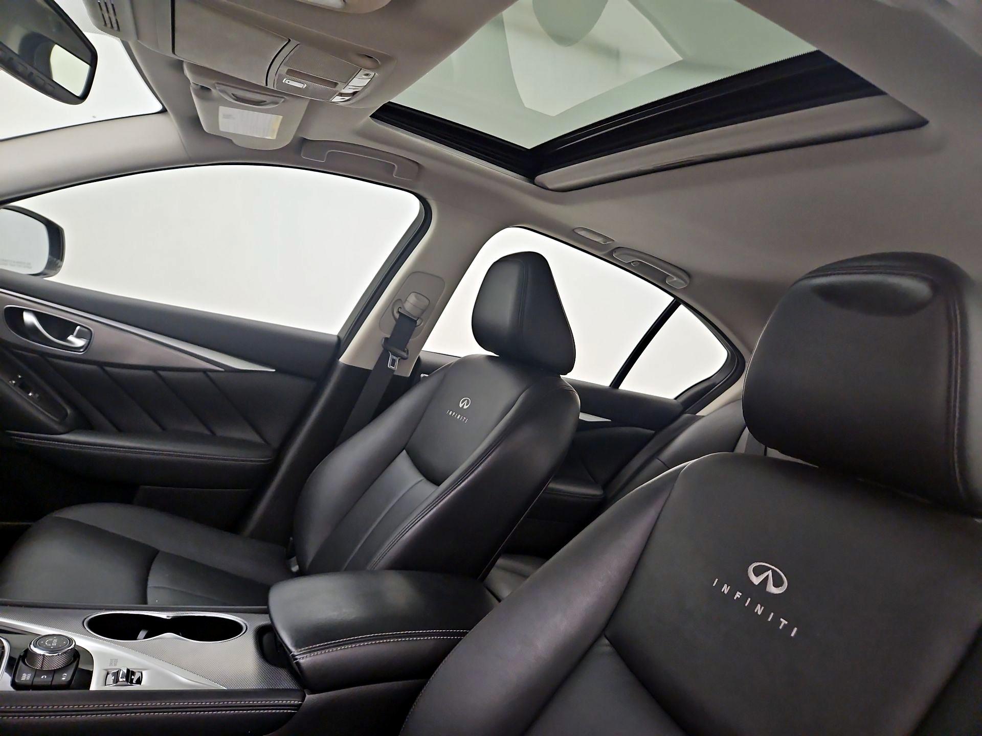 Thumbnail: 2014 INFINITI Q50 - 19