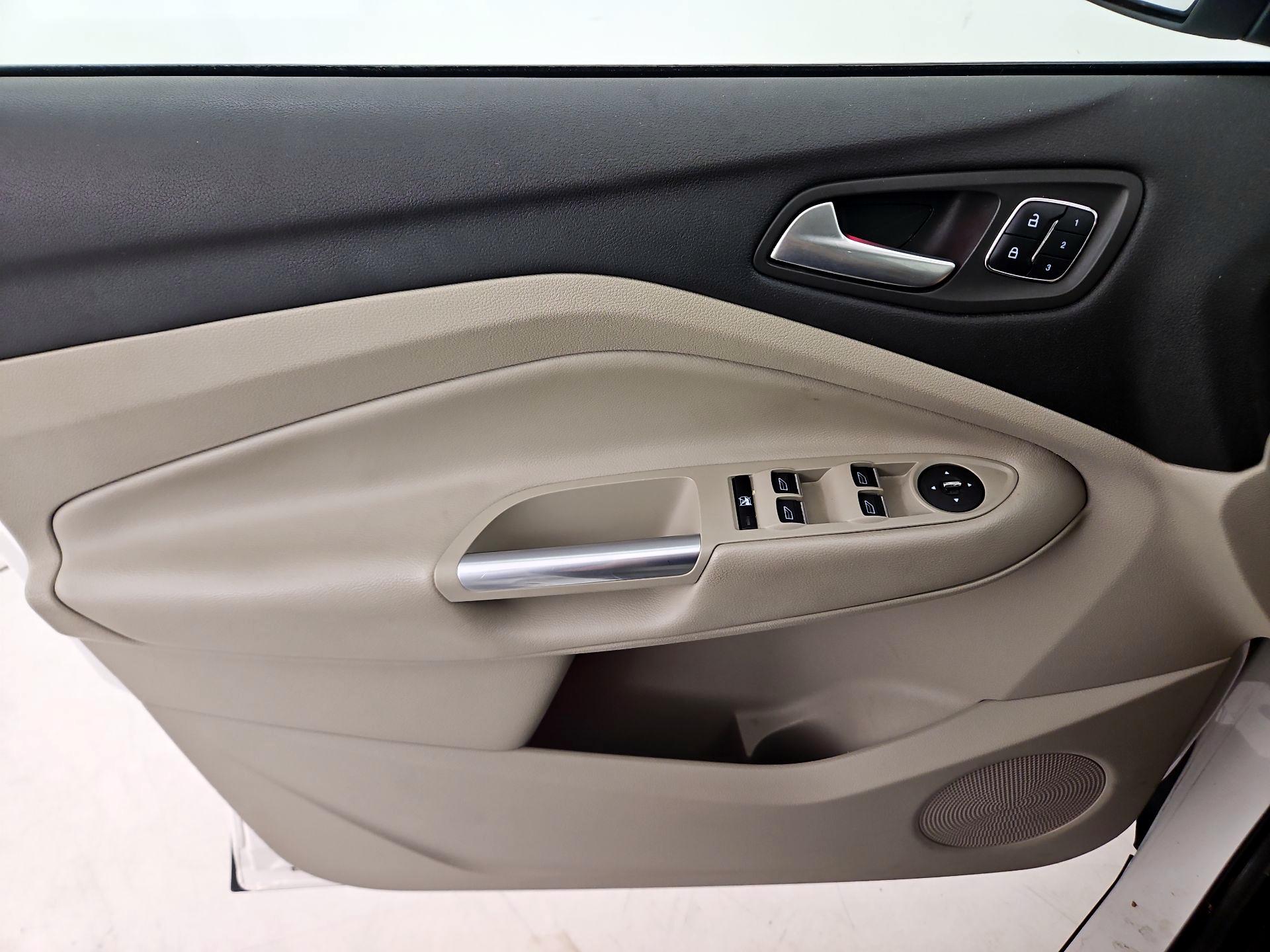 Thumbnail: 2014 Ford Escape - 12