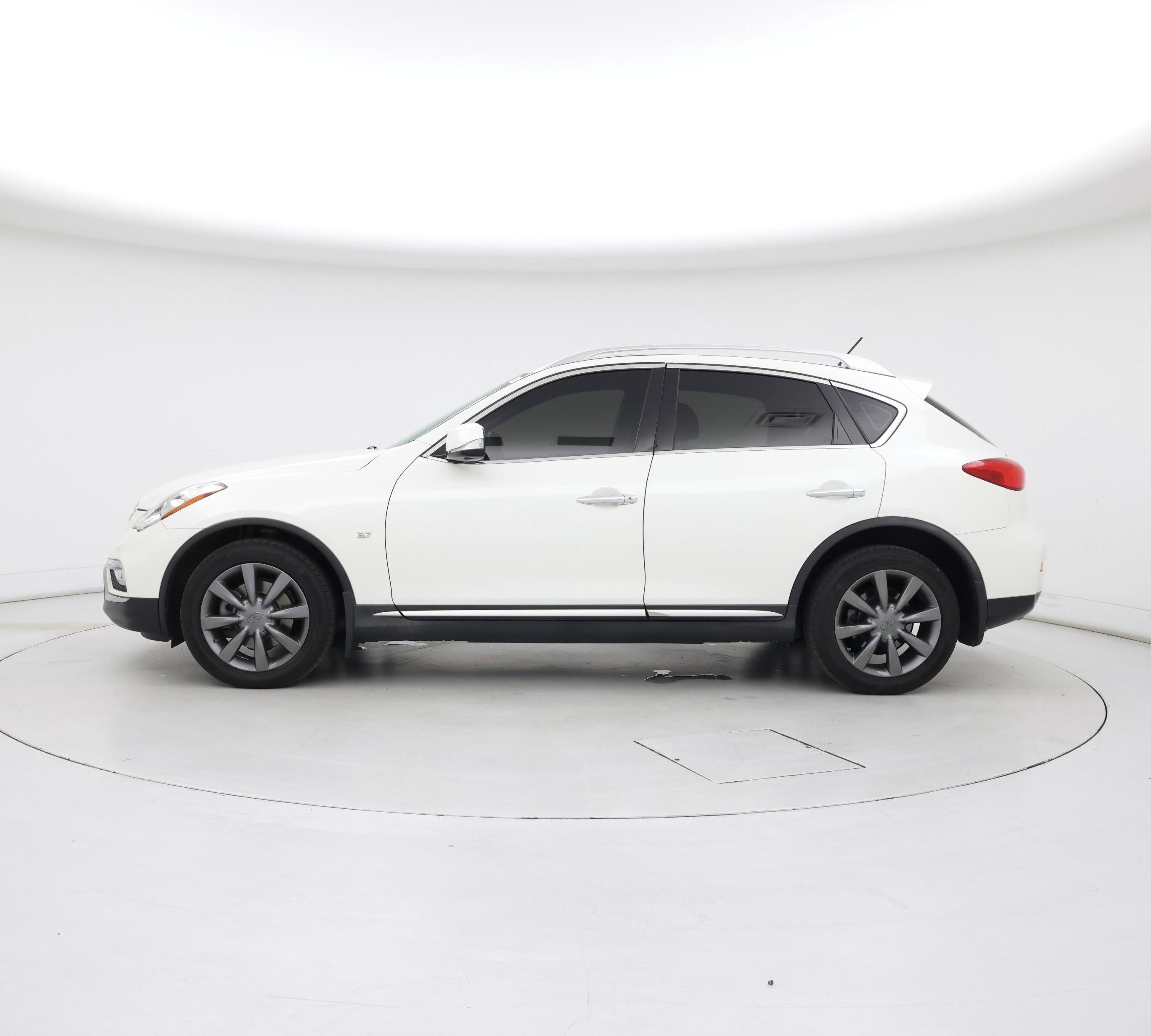 Thumbnail: 2017 INFINITI QX50 - 3
