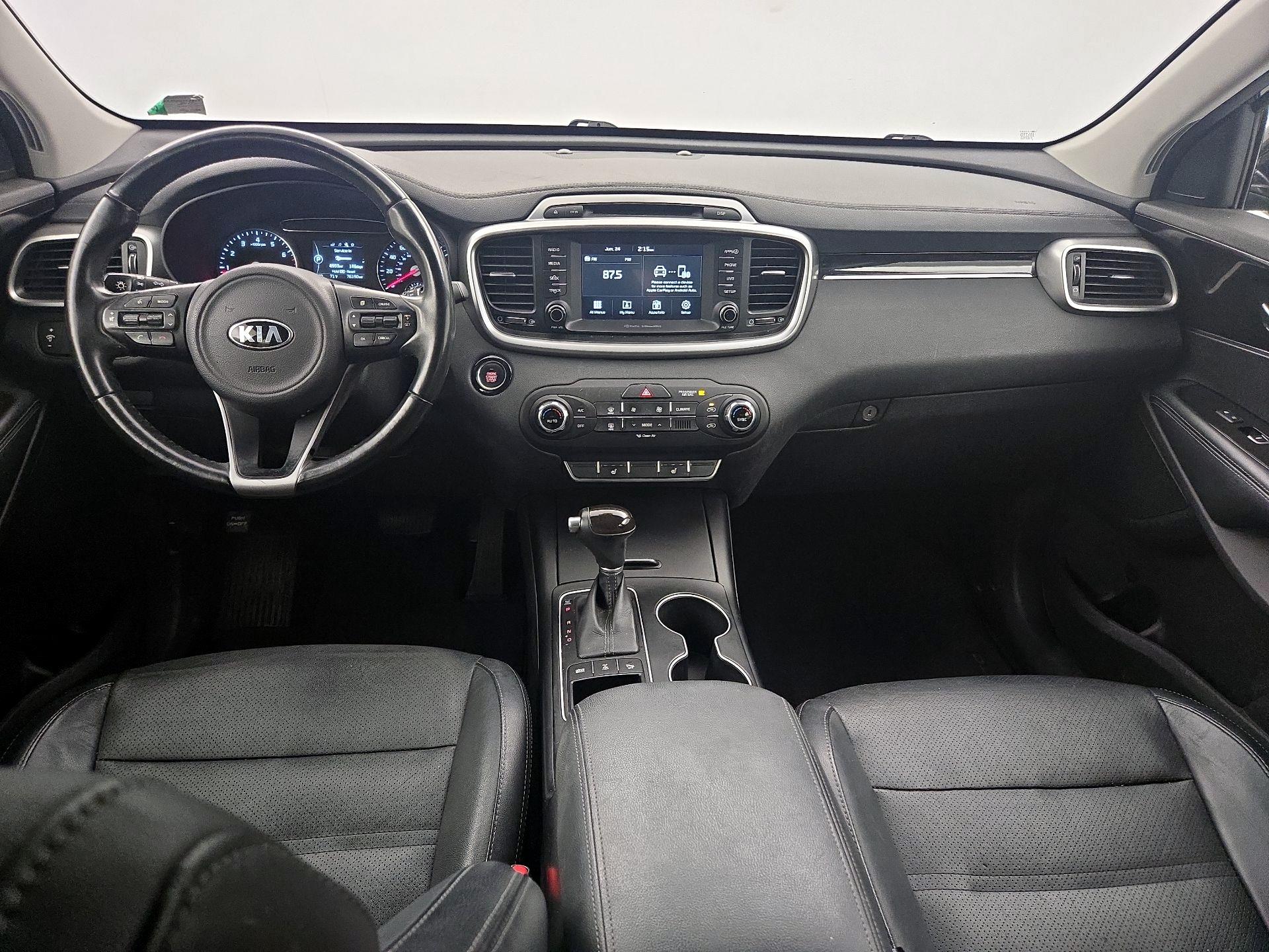 Thumbnail: 2017 Kia Sorento - 9