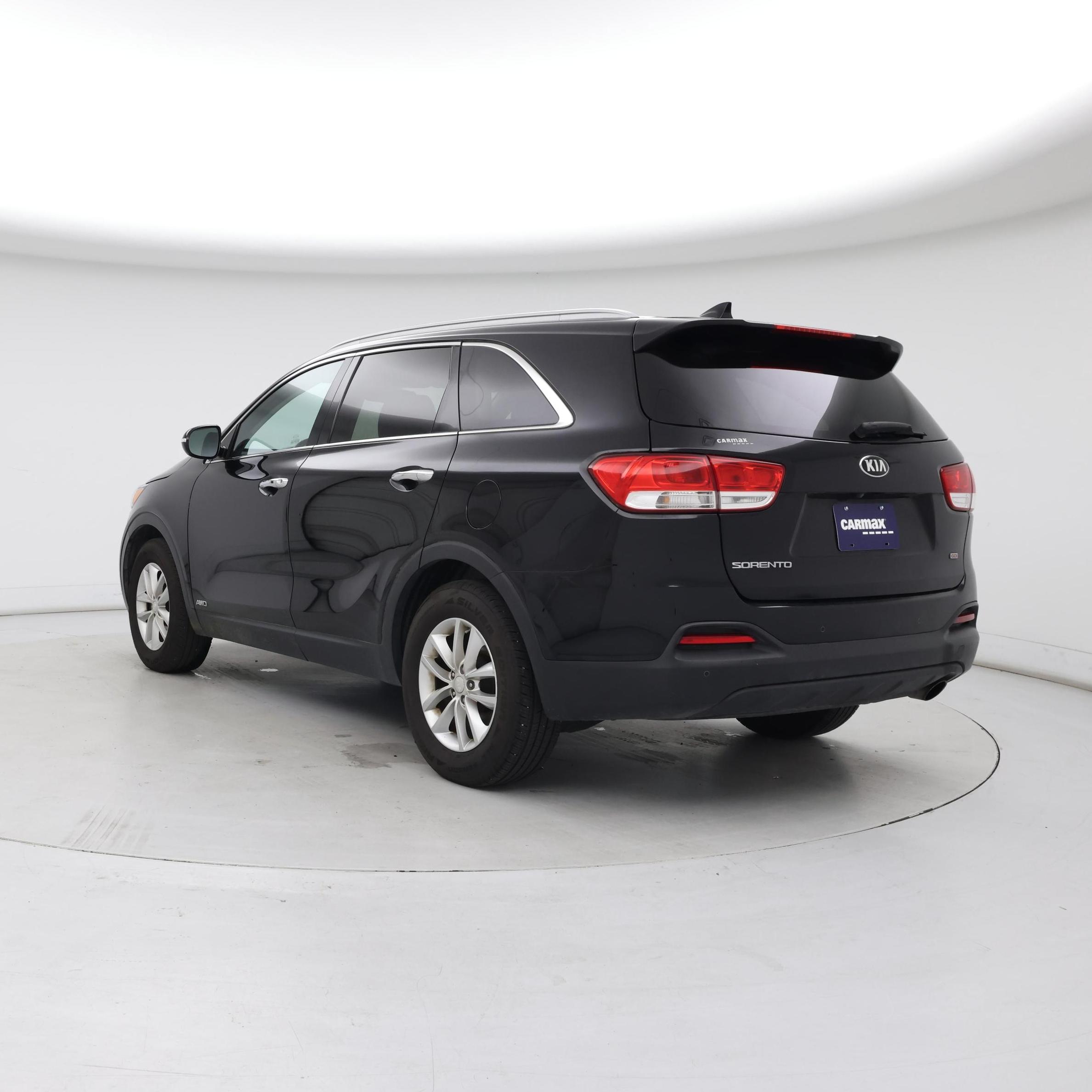 Thumbnail: 2017 Kia Sorento - 2