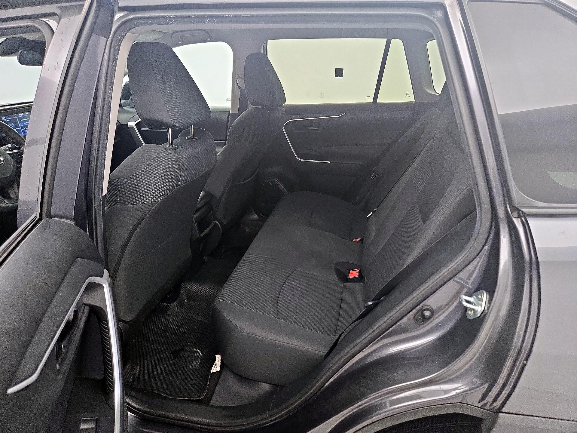 Thumbnail: 2021 Toyota RAV4 - 19