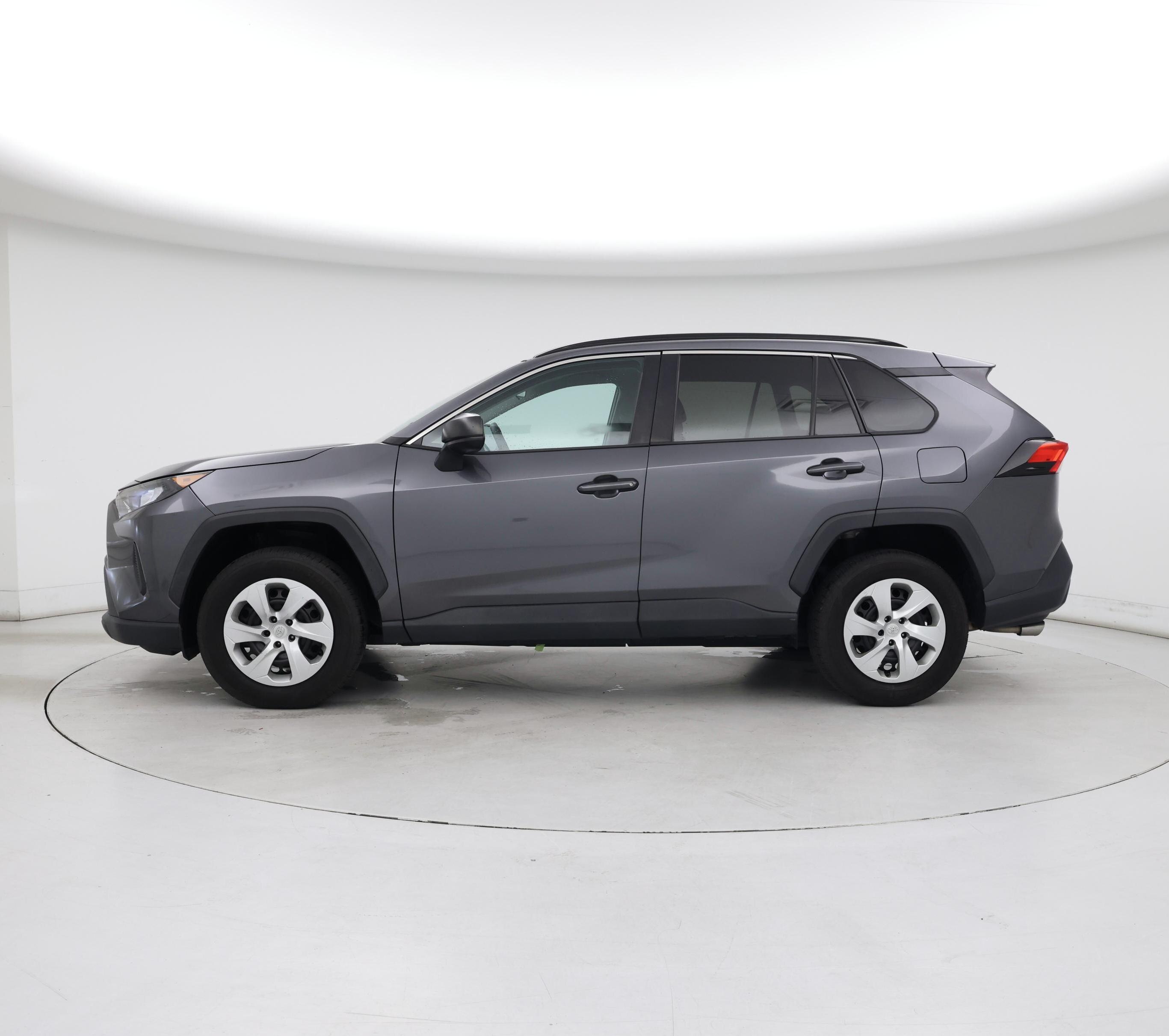 Thumbnail: 2021 Toyota RAV4 - 3