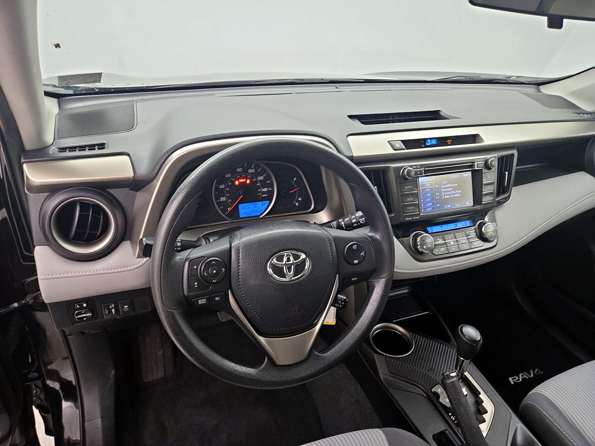 Thumbnail: 2013 Toyota RAV4 - 9