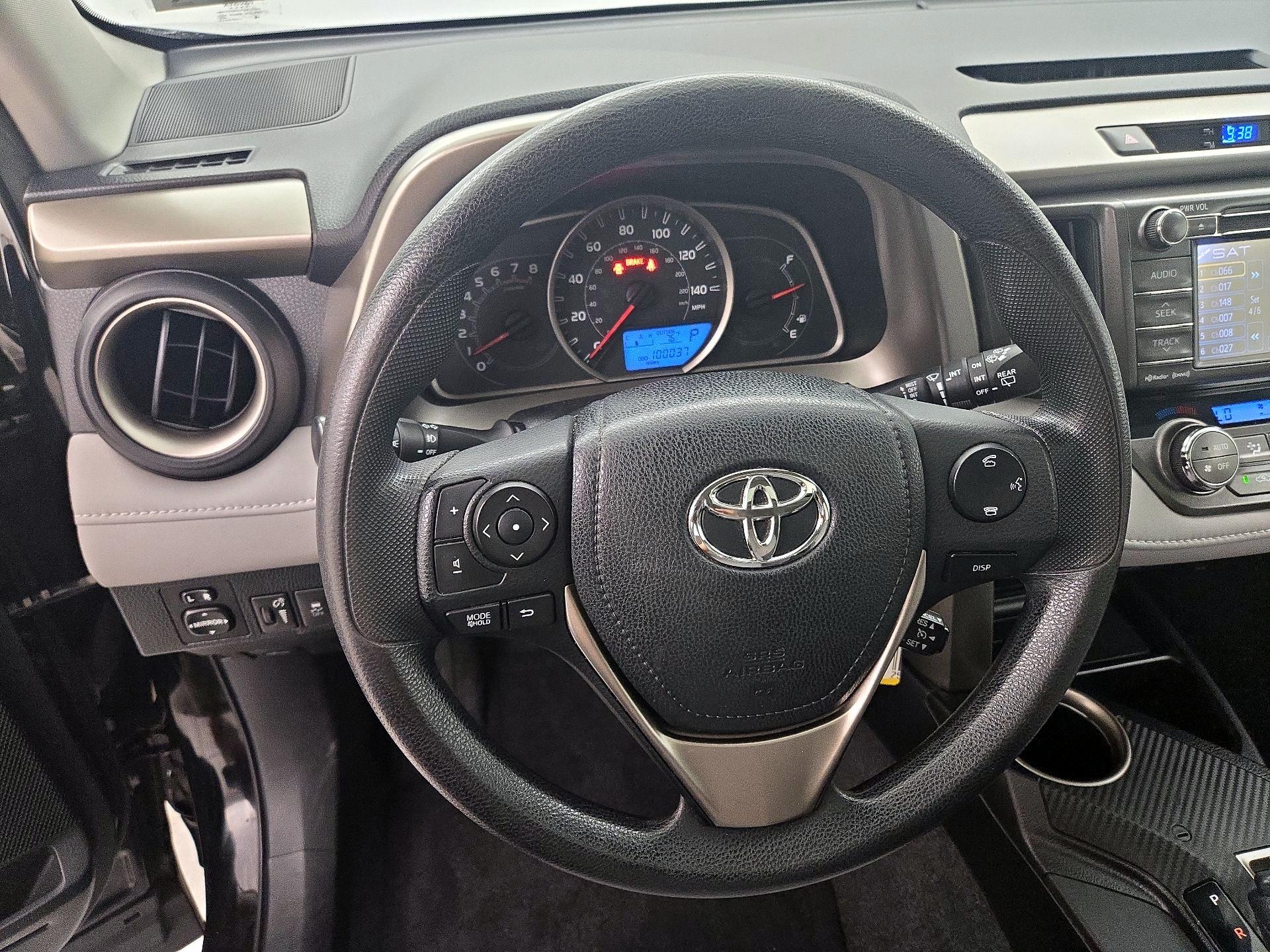 Thumbnail: 2013 Toyota RAV4 - 10