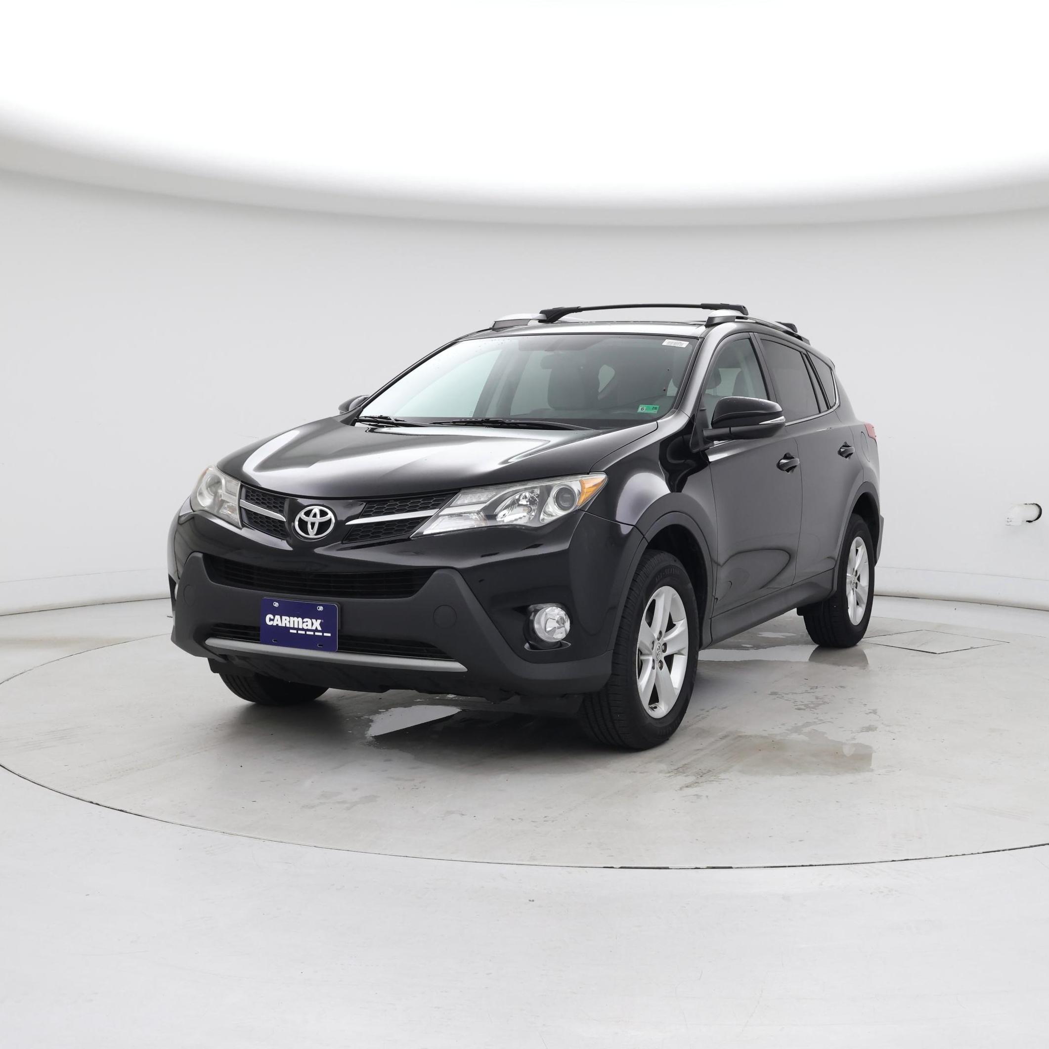 Thumbnail: 2013 Toyota RAV4 - 4