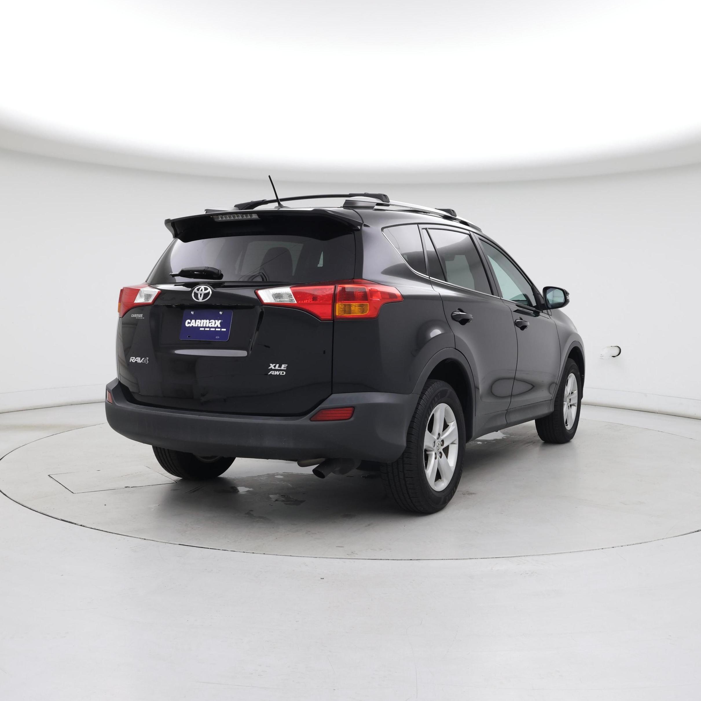 Thumbnail: 2013 Toyota RAV4 - 8
