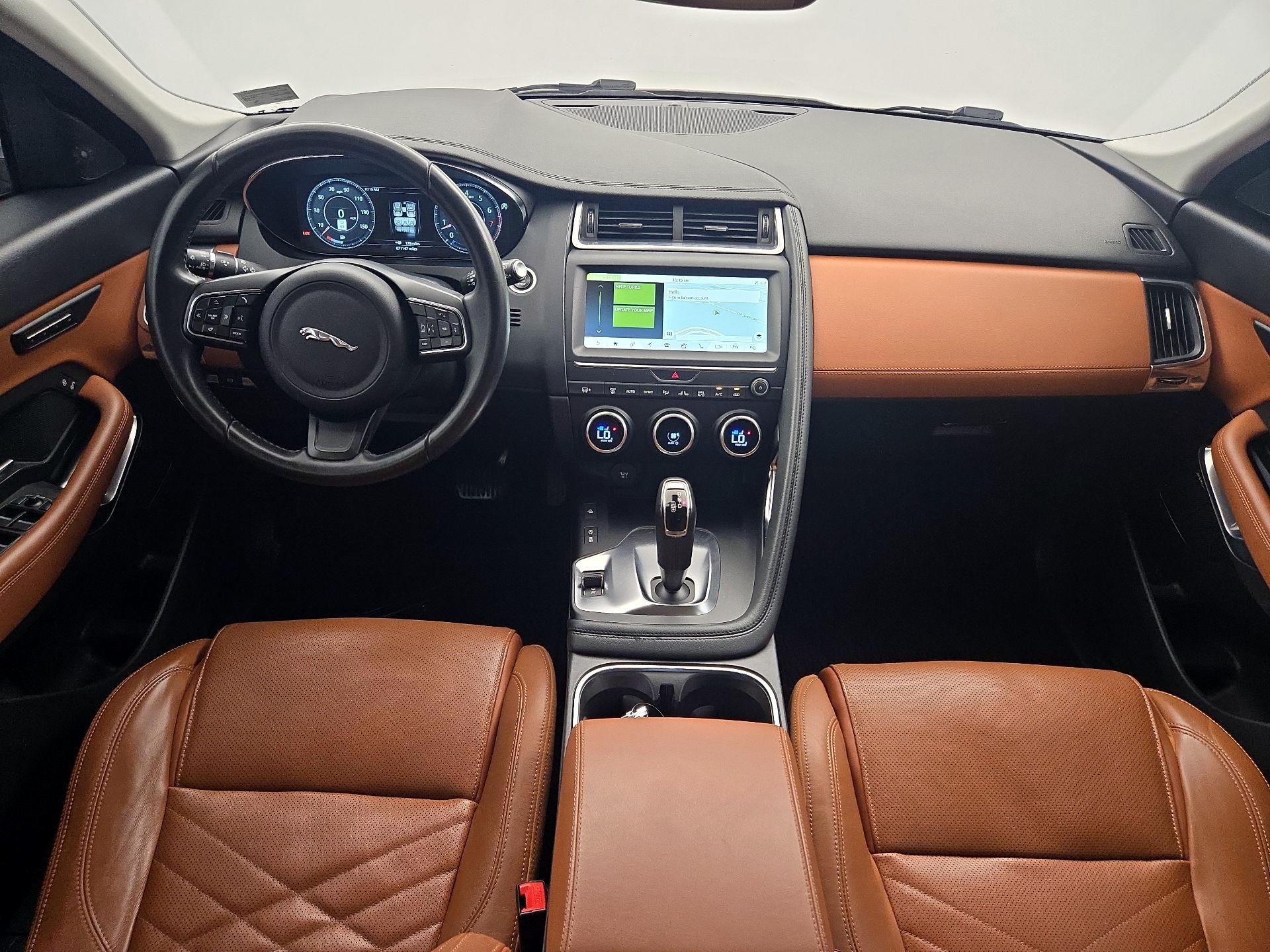 Thumbnail: 2018 Jaguar E-Pace - 9