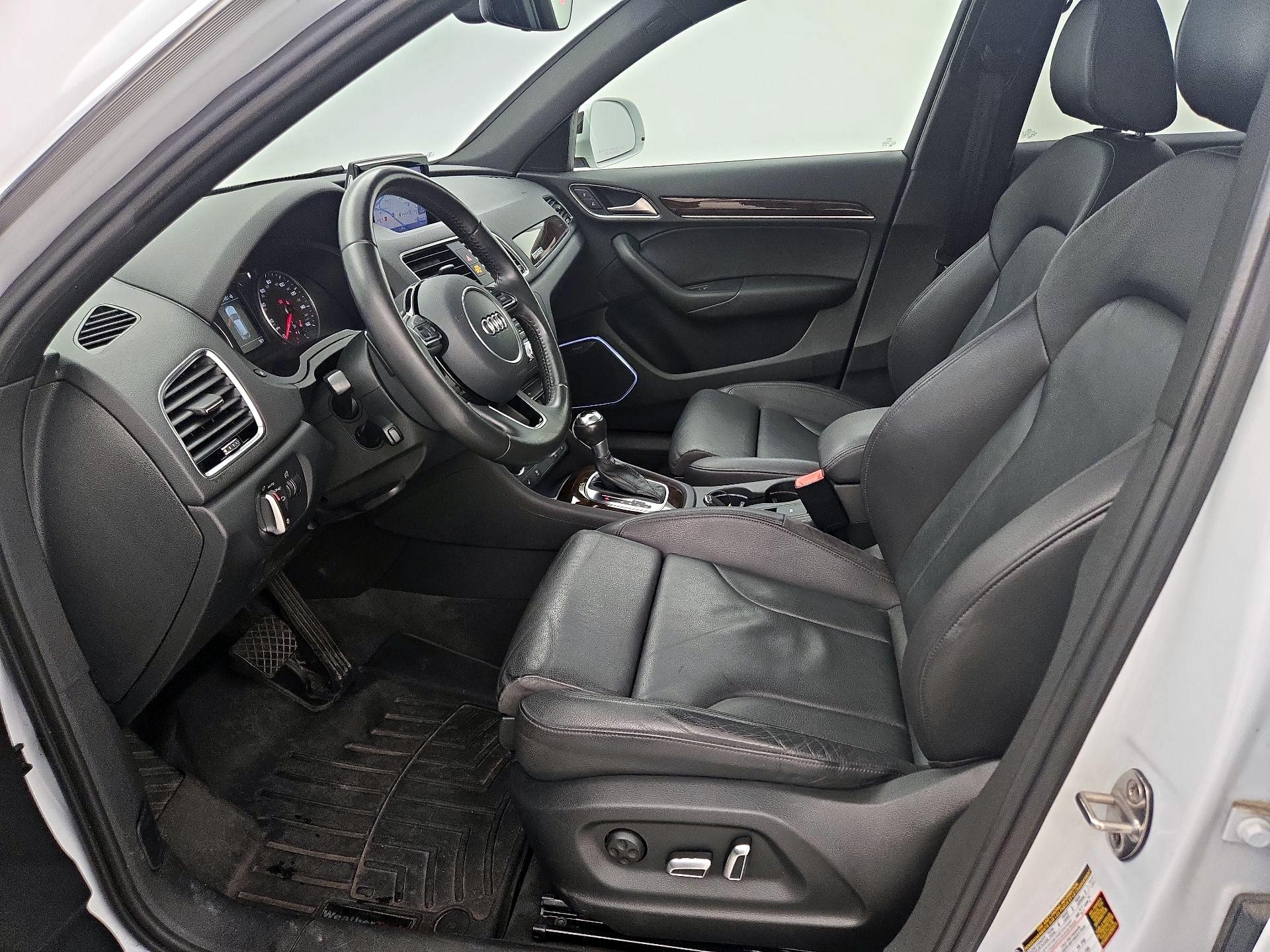 Thumbnail: 2016 Audi Q3 - 11