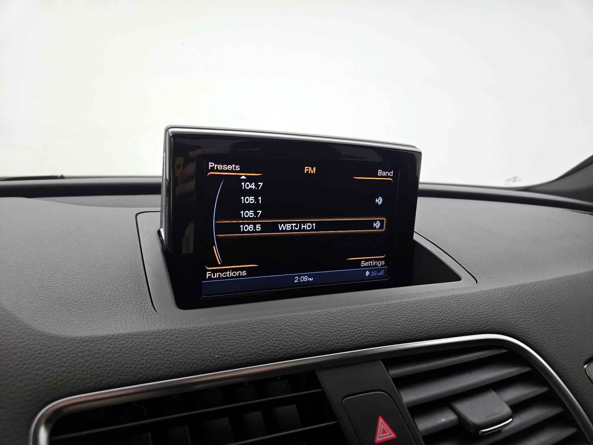 Thumbnail: 2016 Audi Q3 - 16