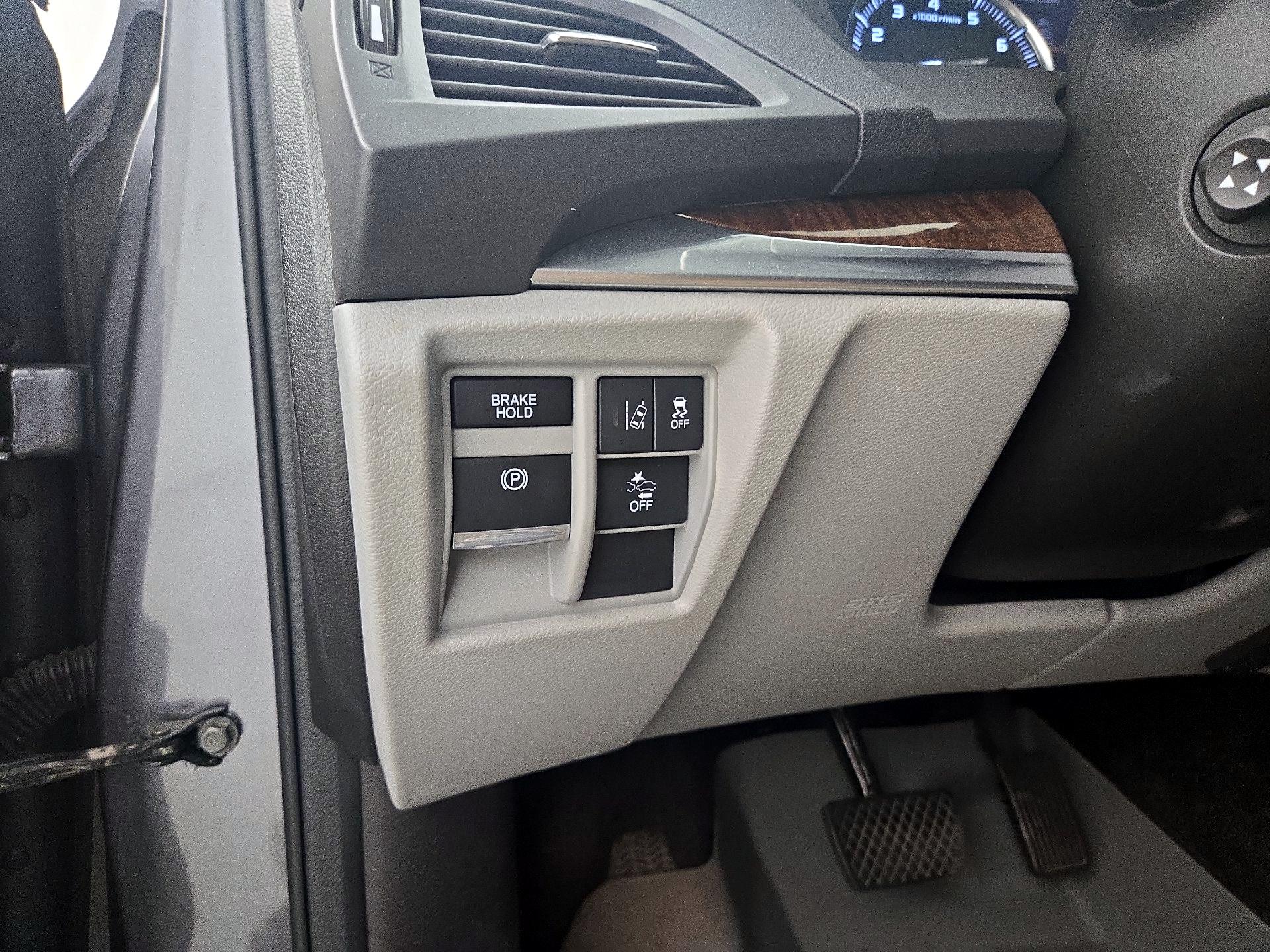Thumbnail: 2017 Acura MDX - 13