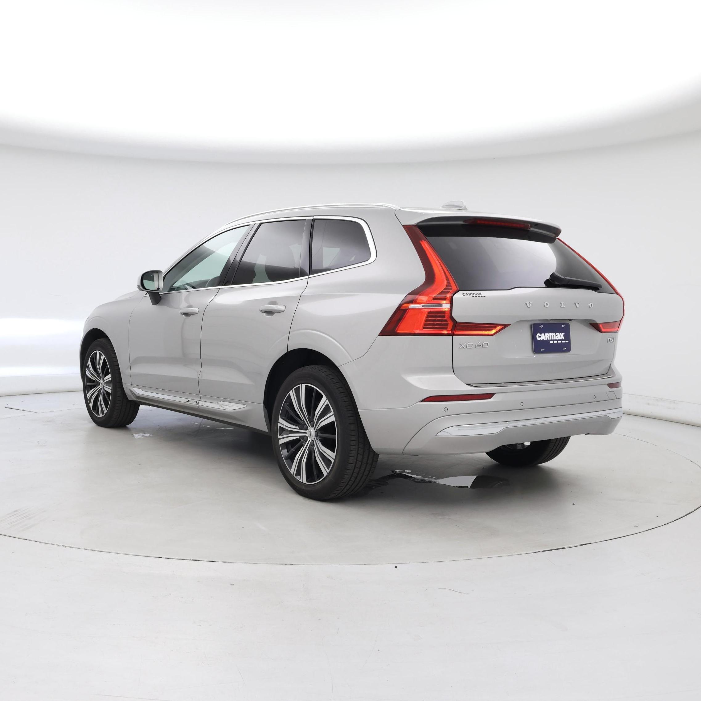 Thumbnail: 2022 Volvo XC60 - 2