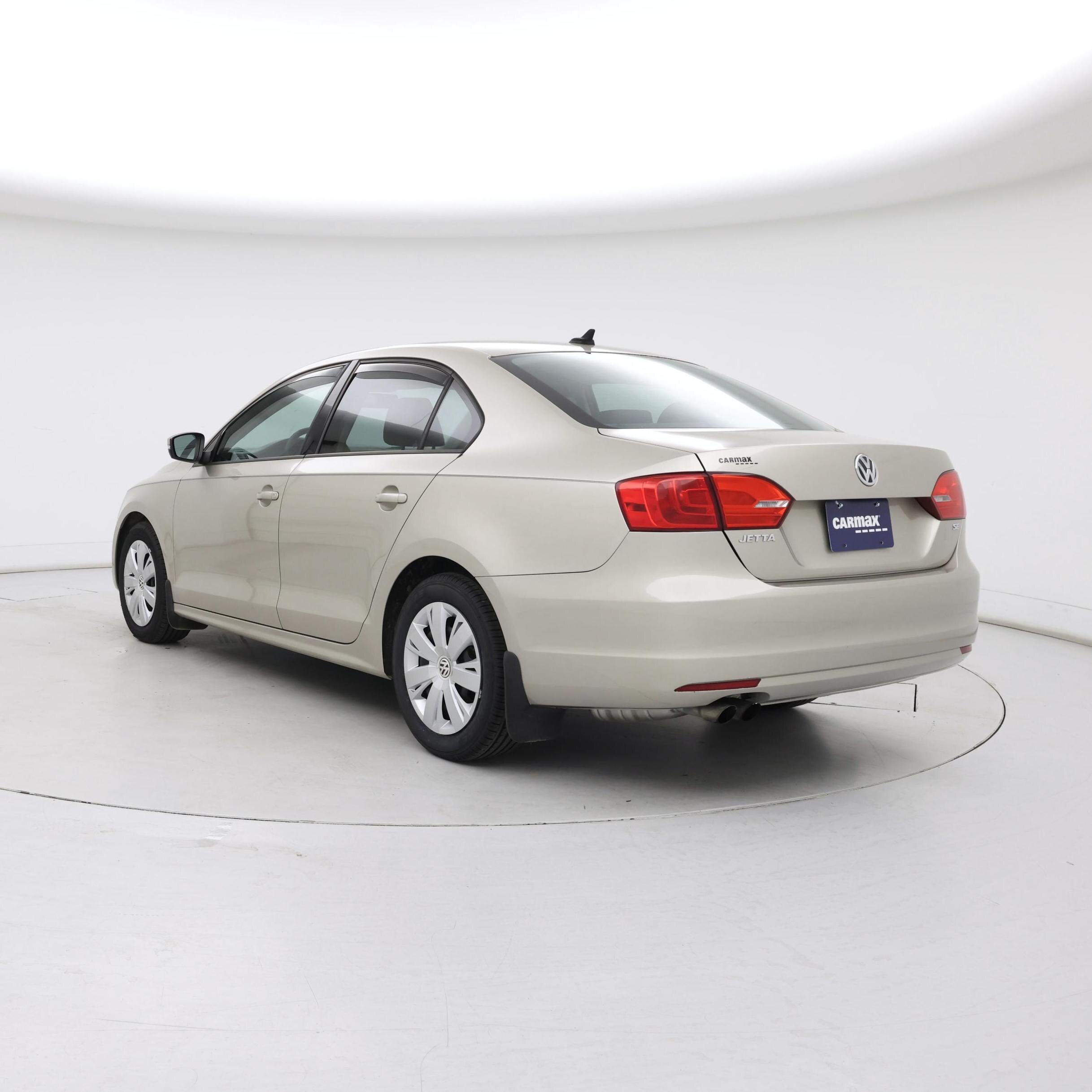 Thumbnail: 2014 Volkswagen Jetta - 2
