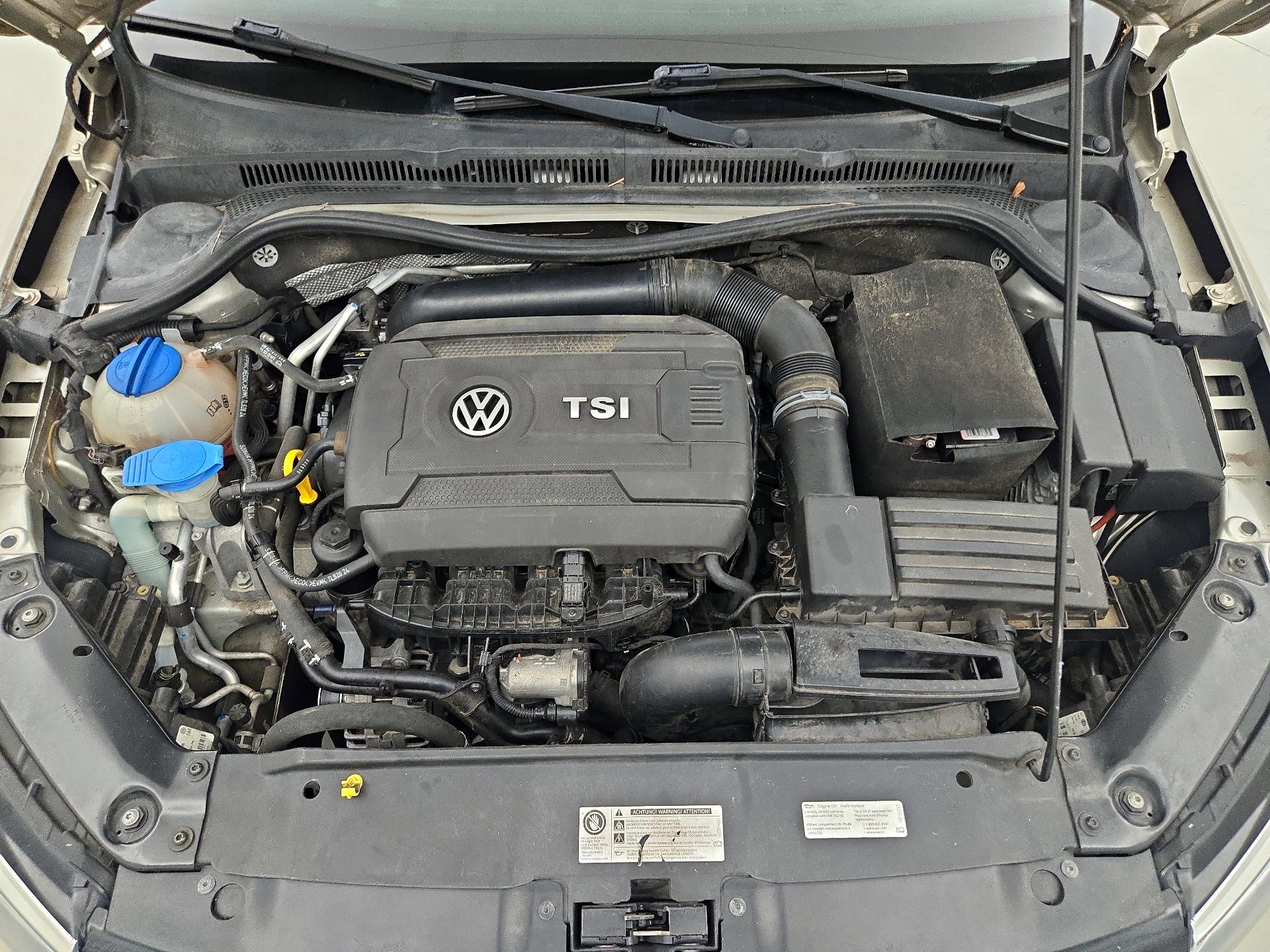 Thumbnail: 2014 Volkswagen Jetta - 20