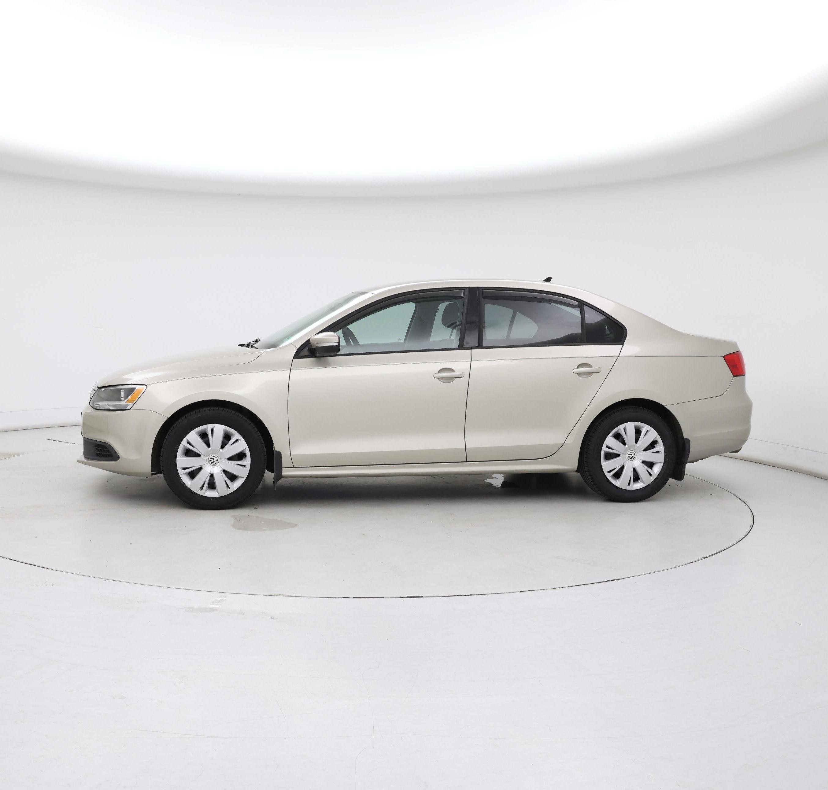 Thumbnail: 2014 Volkswagen Jetta - 3