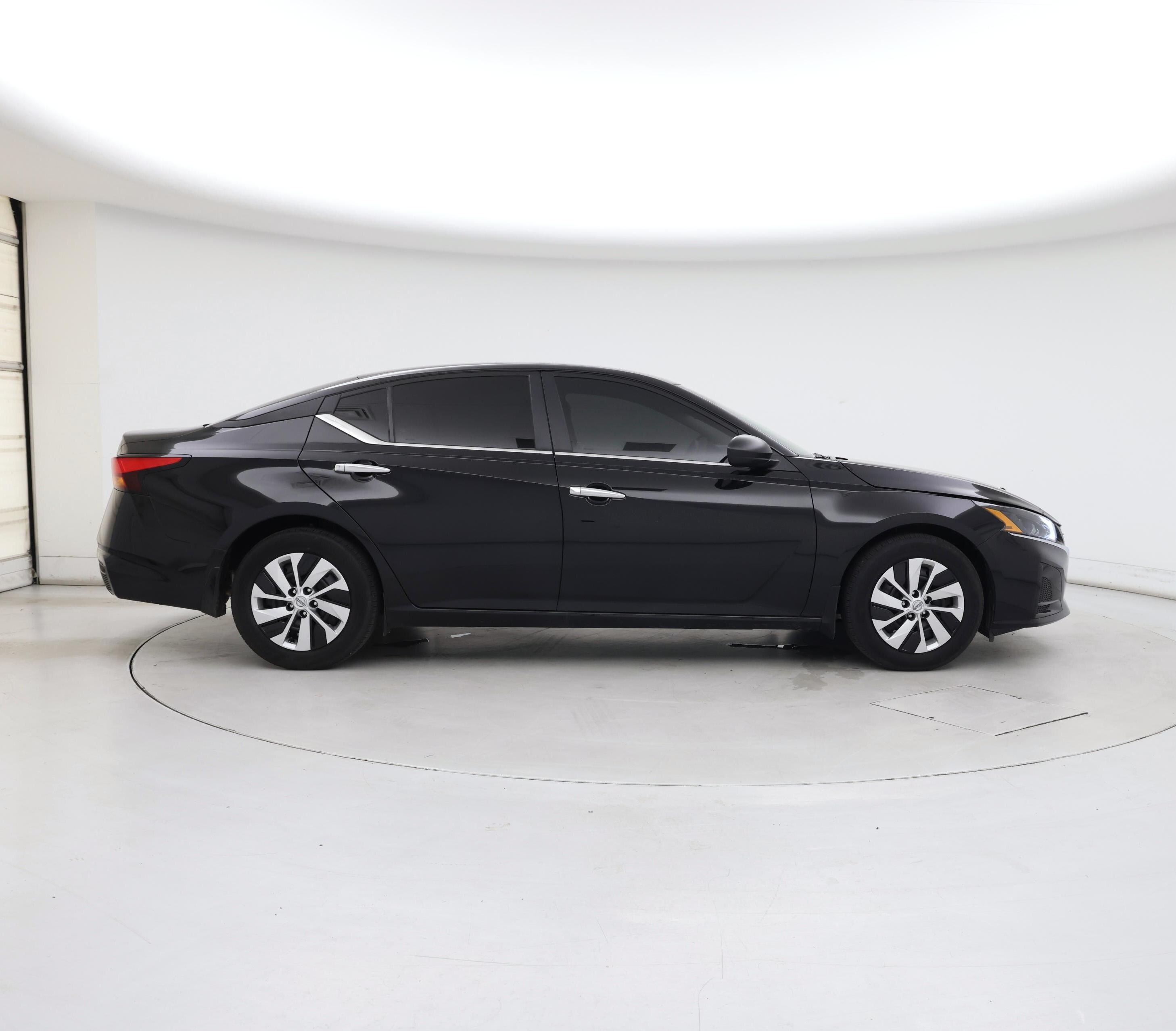 Thumbnail: 2024 Nissan Altima - 7