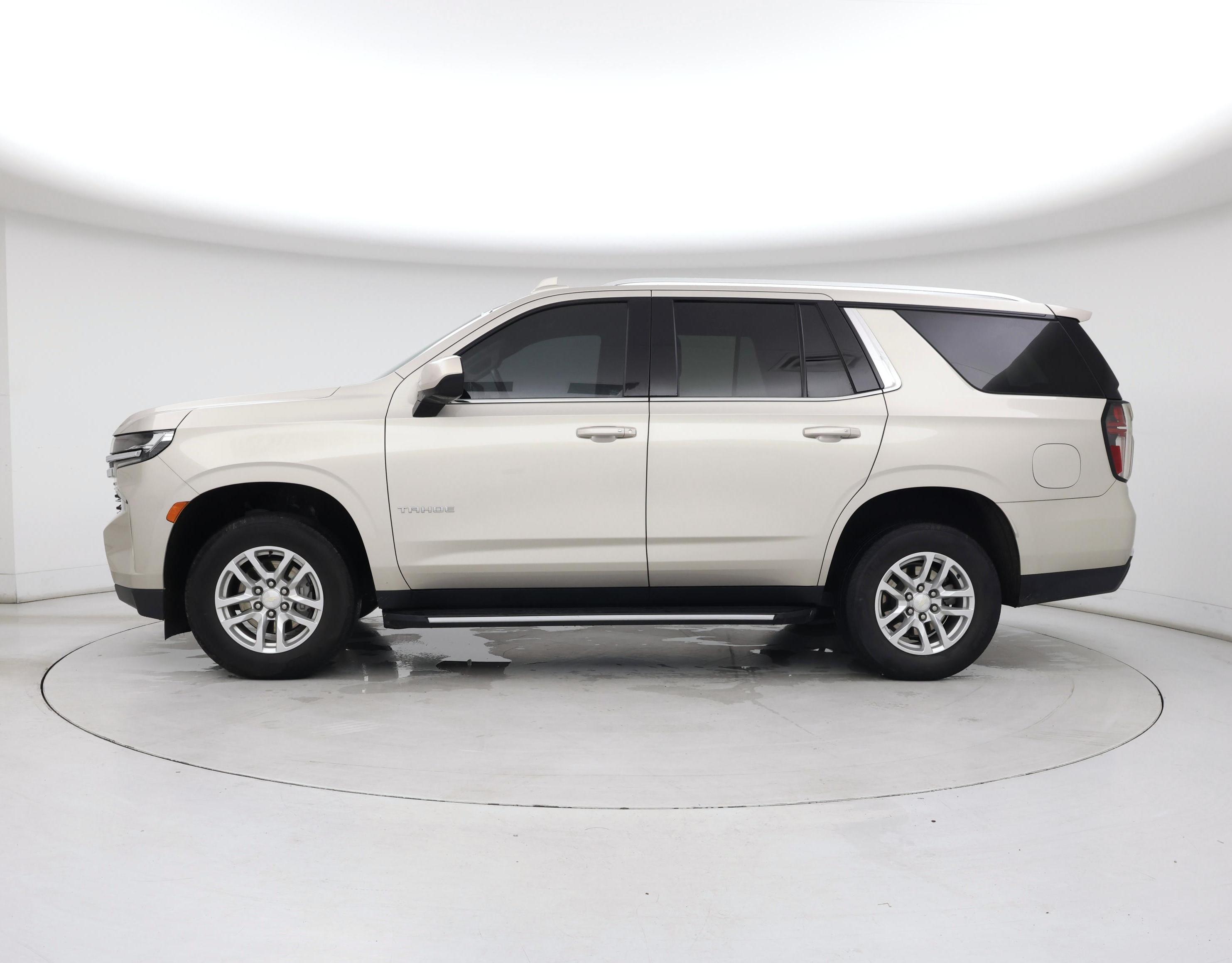 Thumbnail: 2021 Chevrolet Tahoe - 3