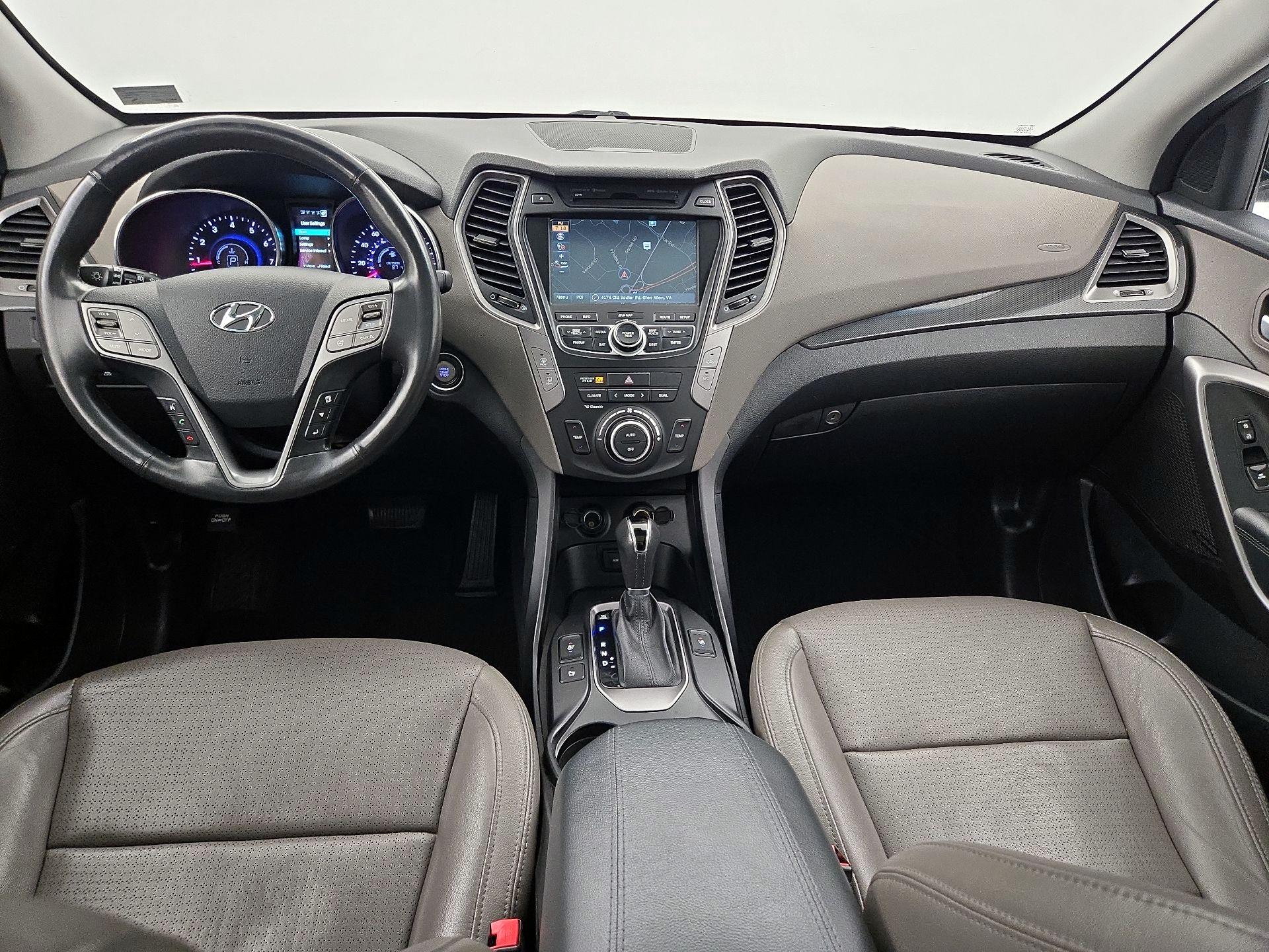 Thumbnail: 2016 Hyundai Santa Fe - 9