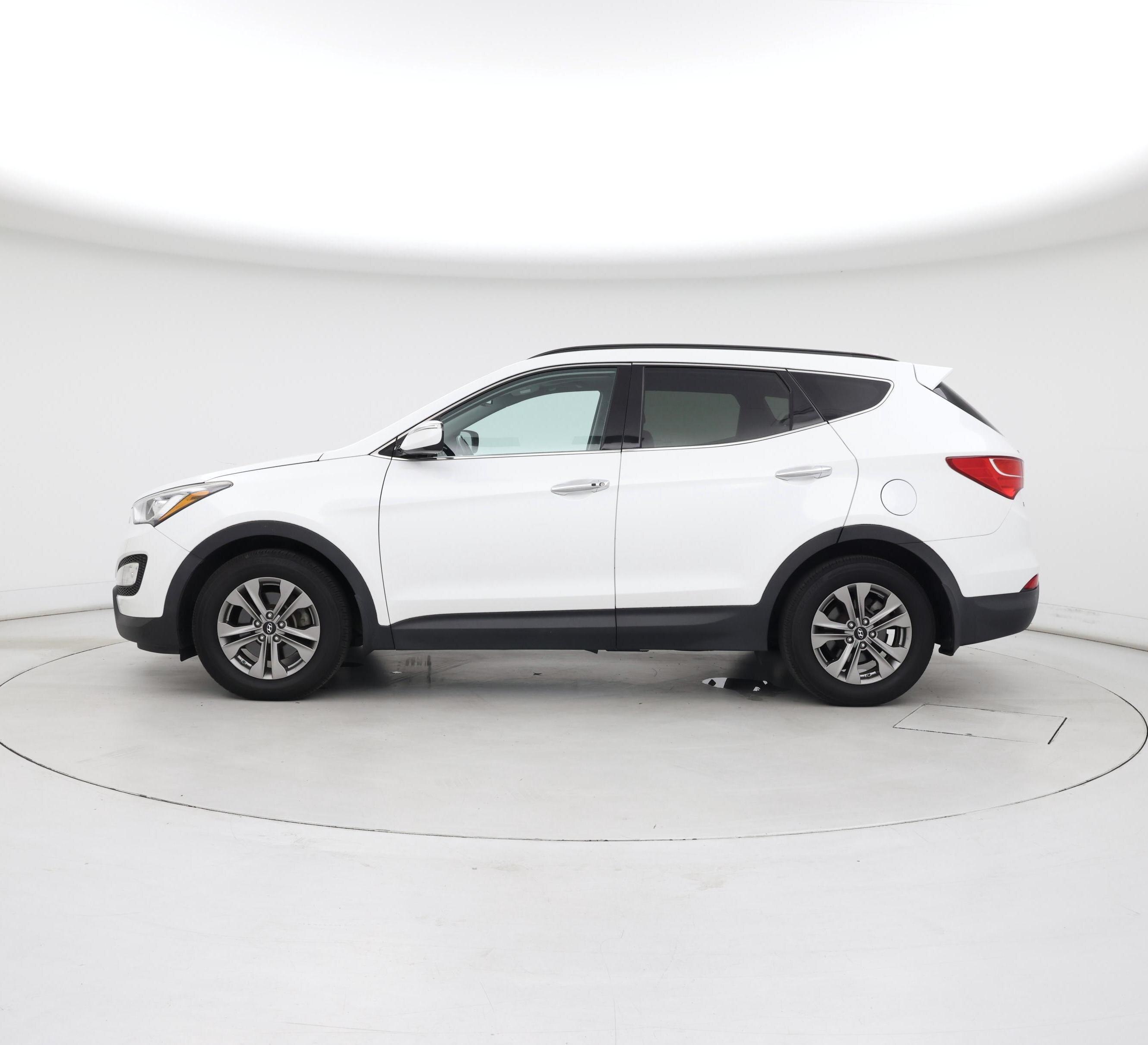 Thumbnail: 2016 Hyundai Santa Fe - 3