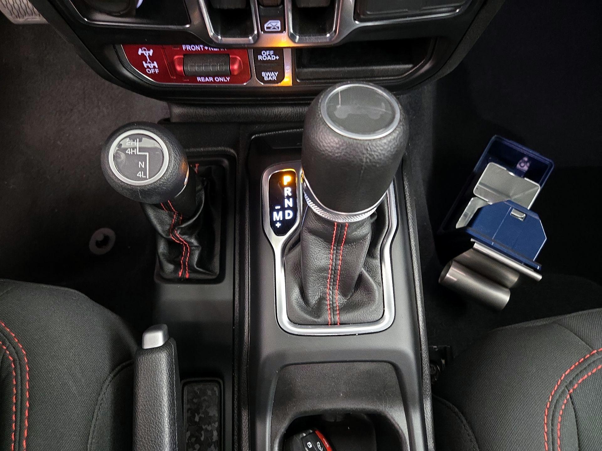 Thumbnail: 2022 Jeep Wrangler - 18