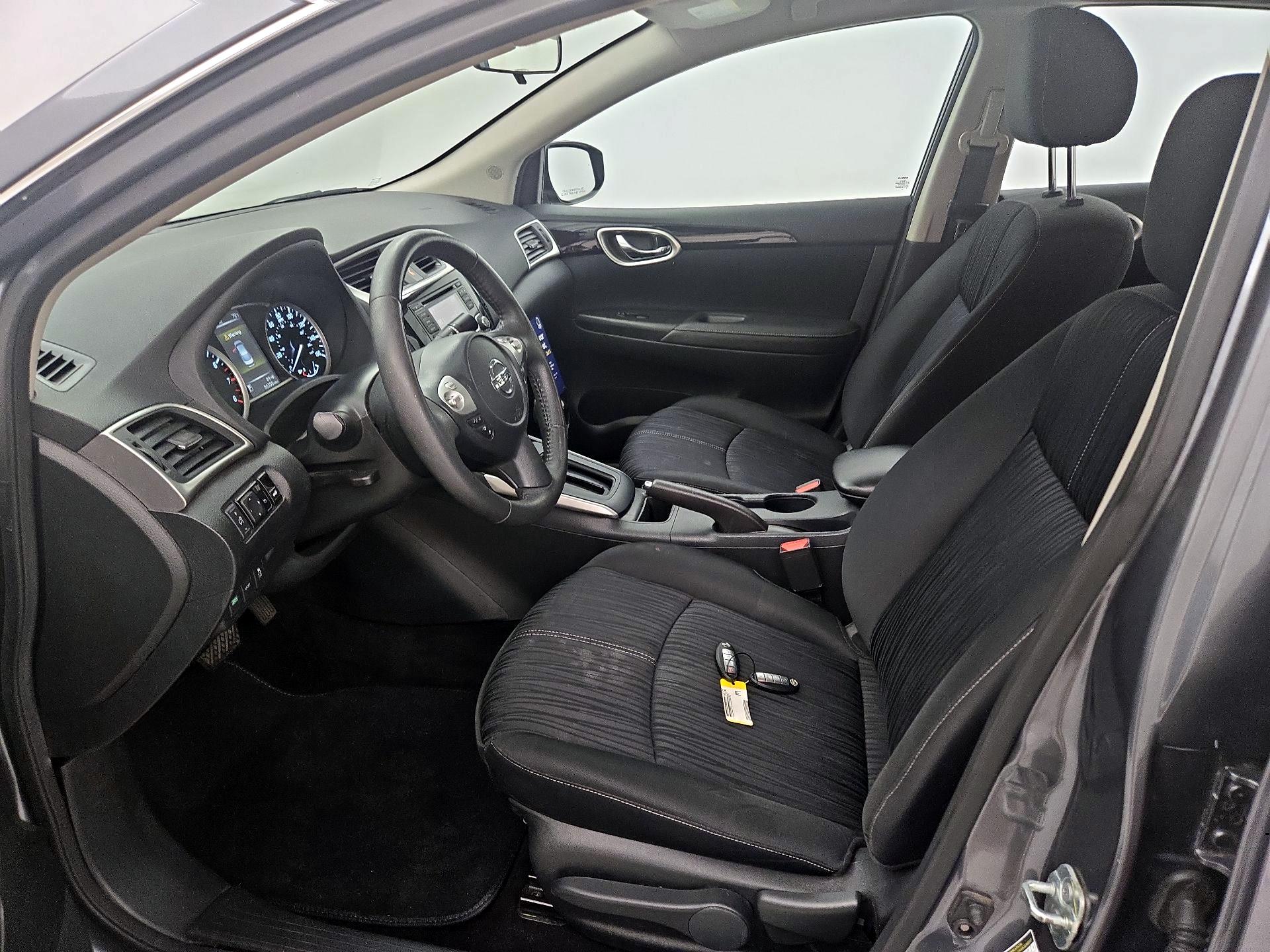 Thumbnail: 2017 Nissan Sentra - 11