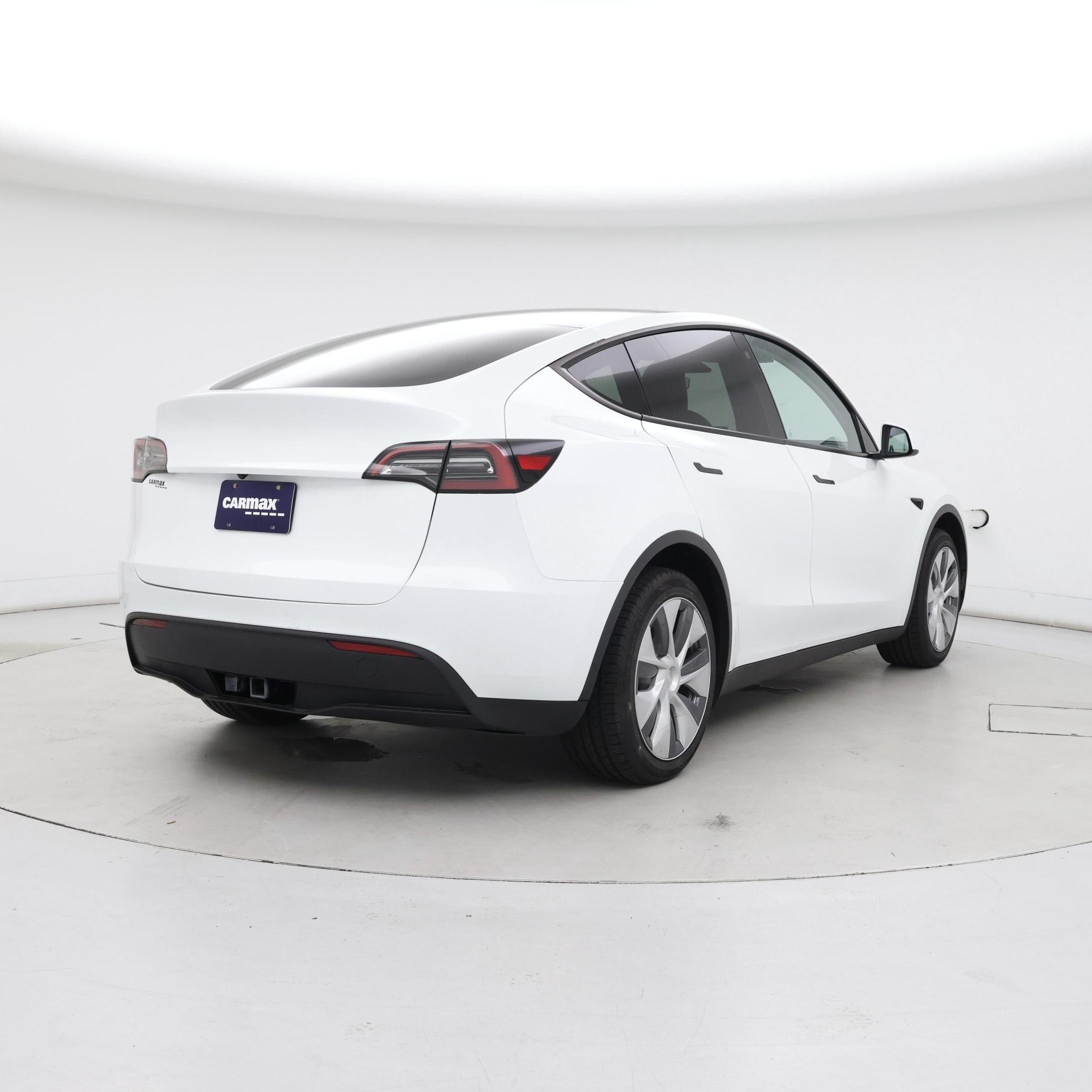 Thumbnail: 2023 Tesla Model Y - 8
