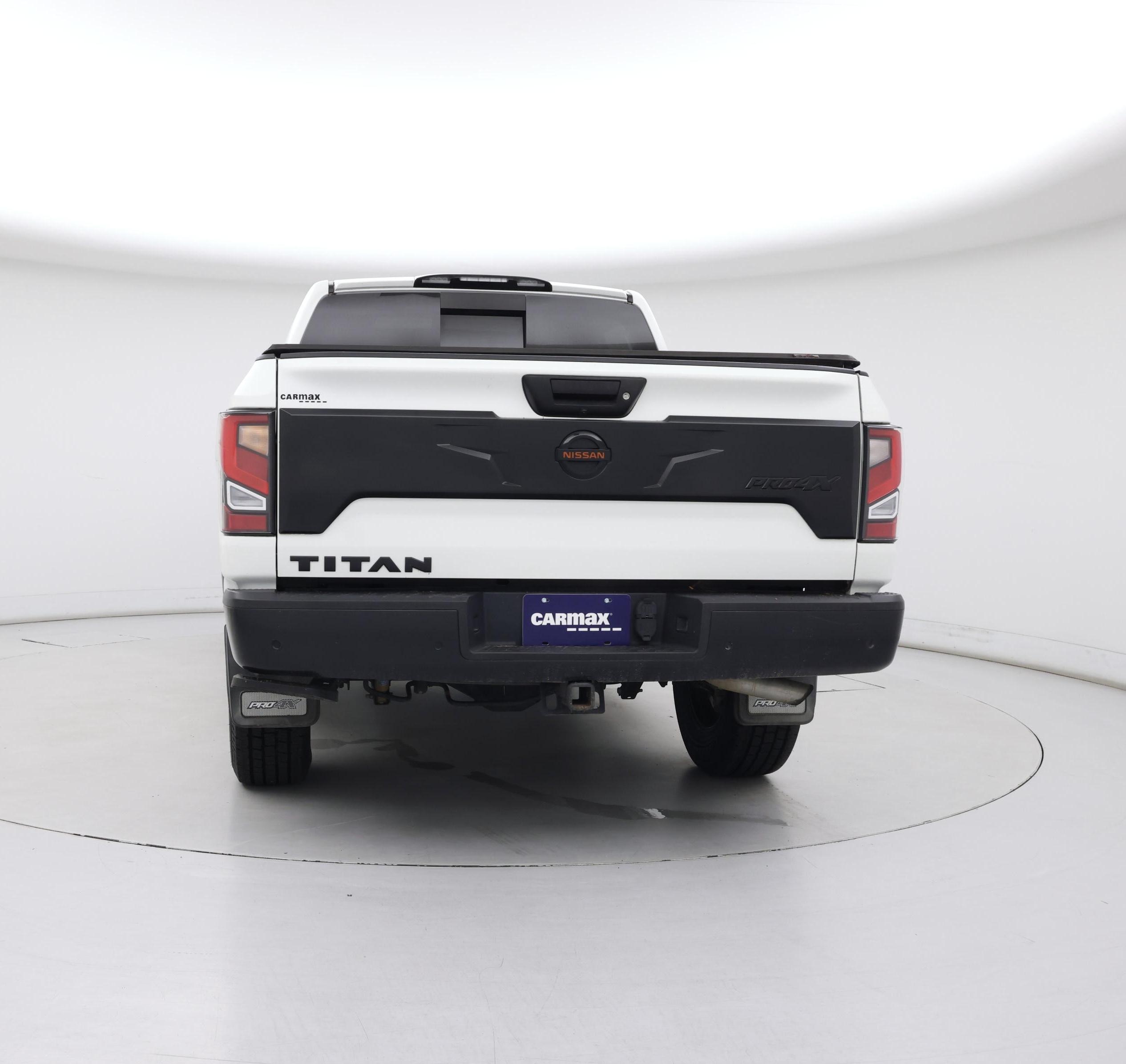 Thumbnail: 2020 Nissan Titan - 6