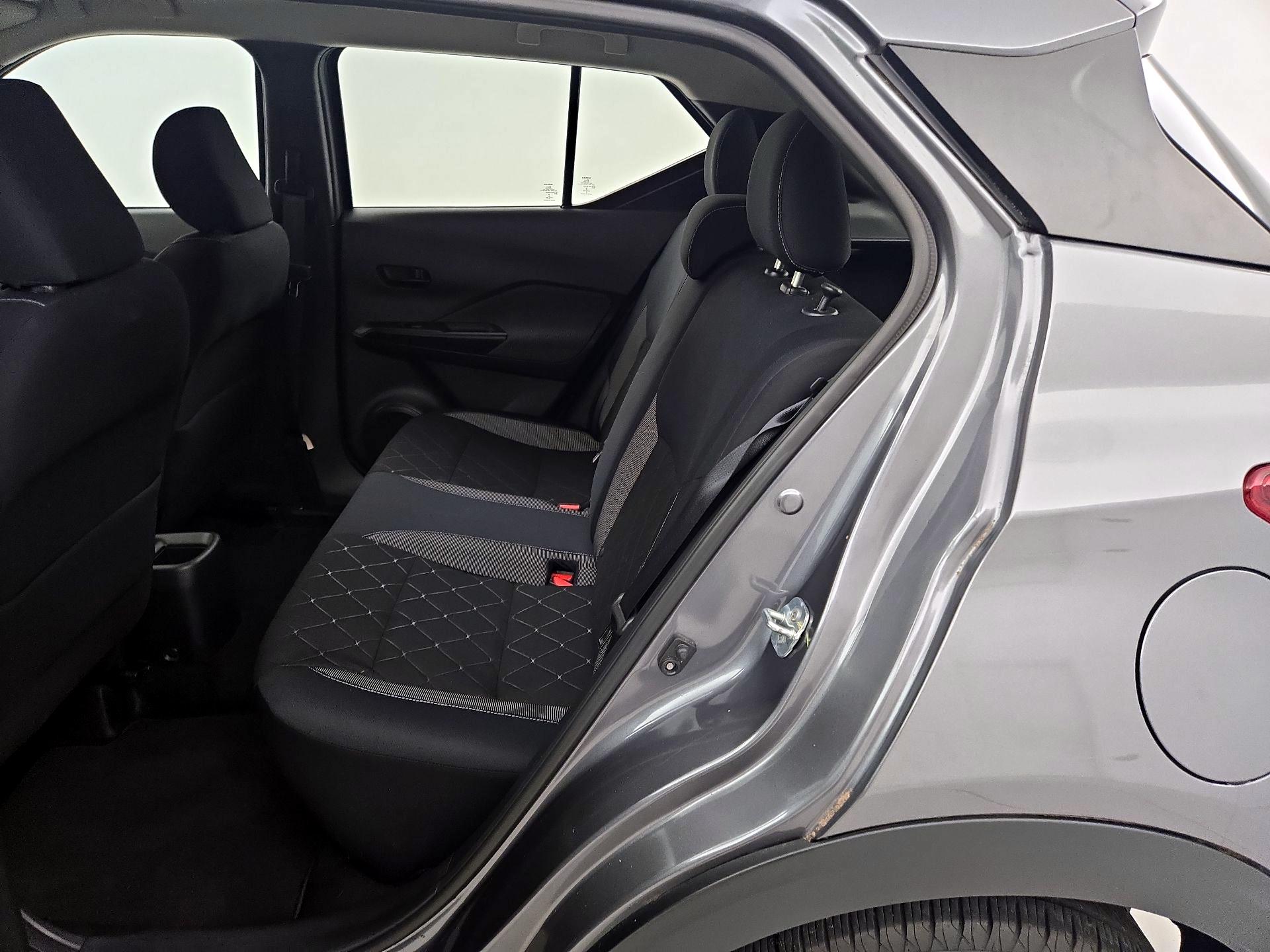 Thumbnail: 2018 Nissan Kicks - 19