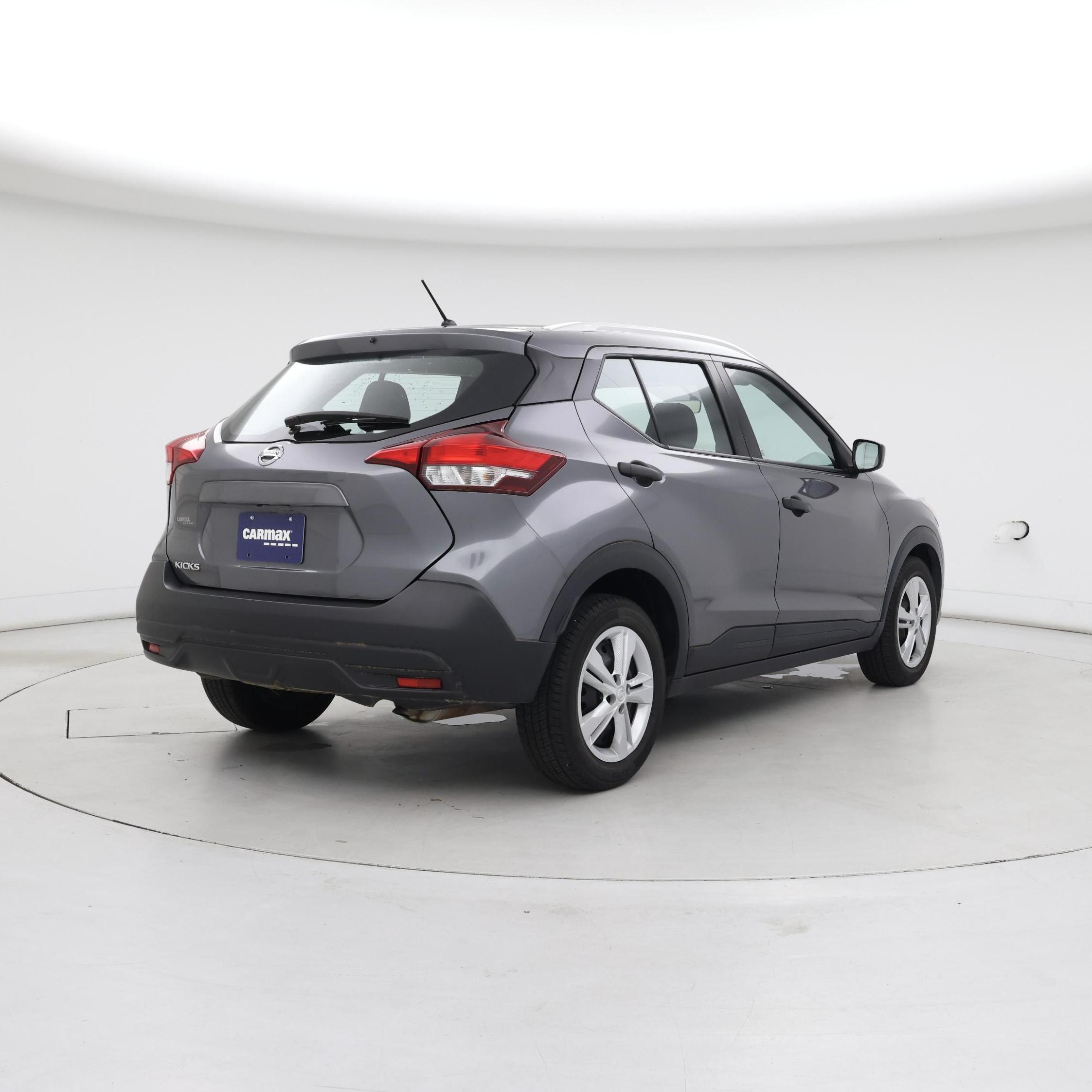 Thumbnail: 2018 Nissan Kicks - 8