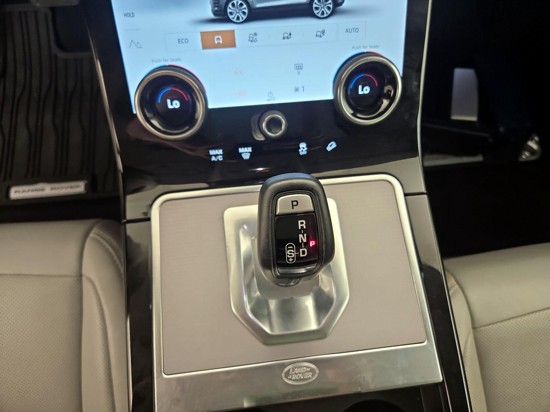Thumbnail: 2021 Land Rover Range Rover Evoque - 18
