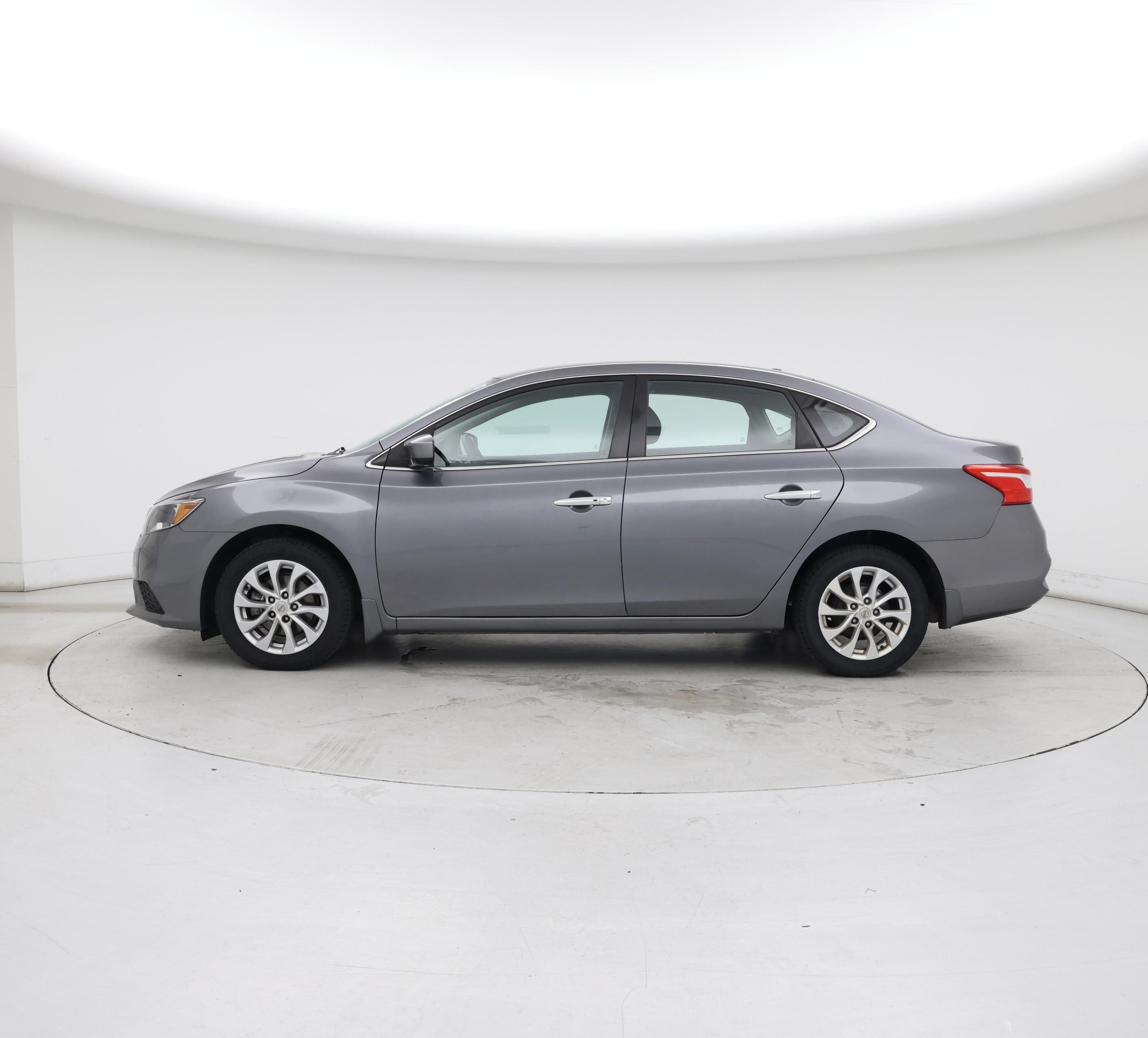 Thumbnail: 2018 Nissan Sentra - 3