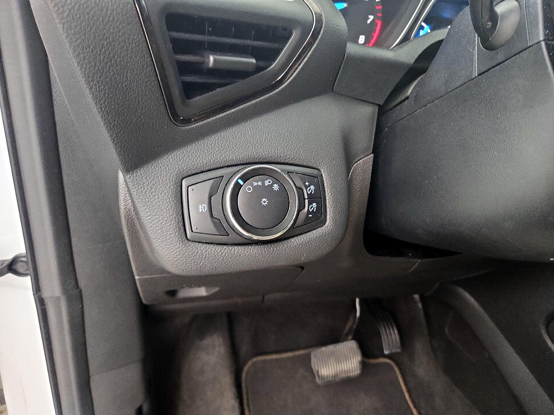 Thumbnail: 2014 Ford Escape - 13
