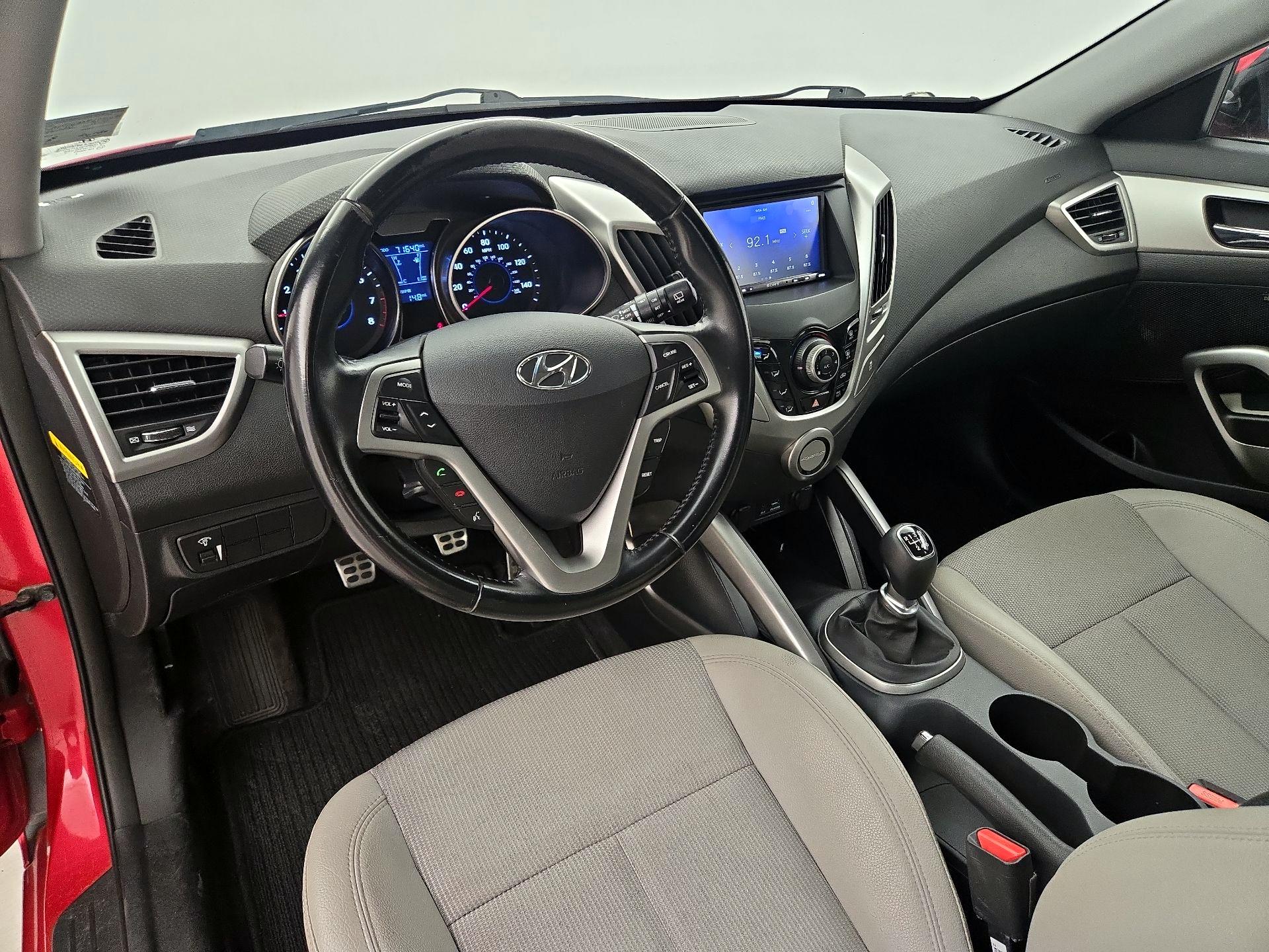Thumbnail: 2014 Hyundai Veloster - 9
