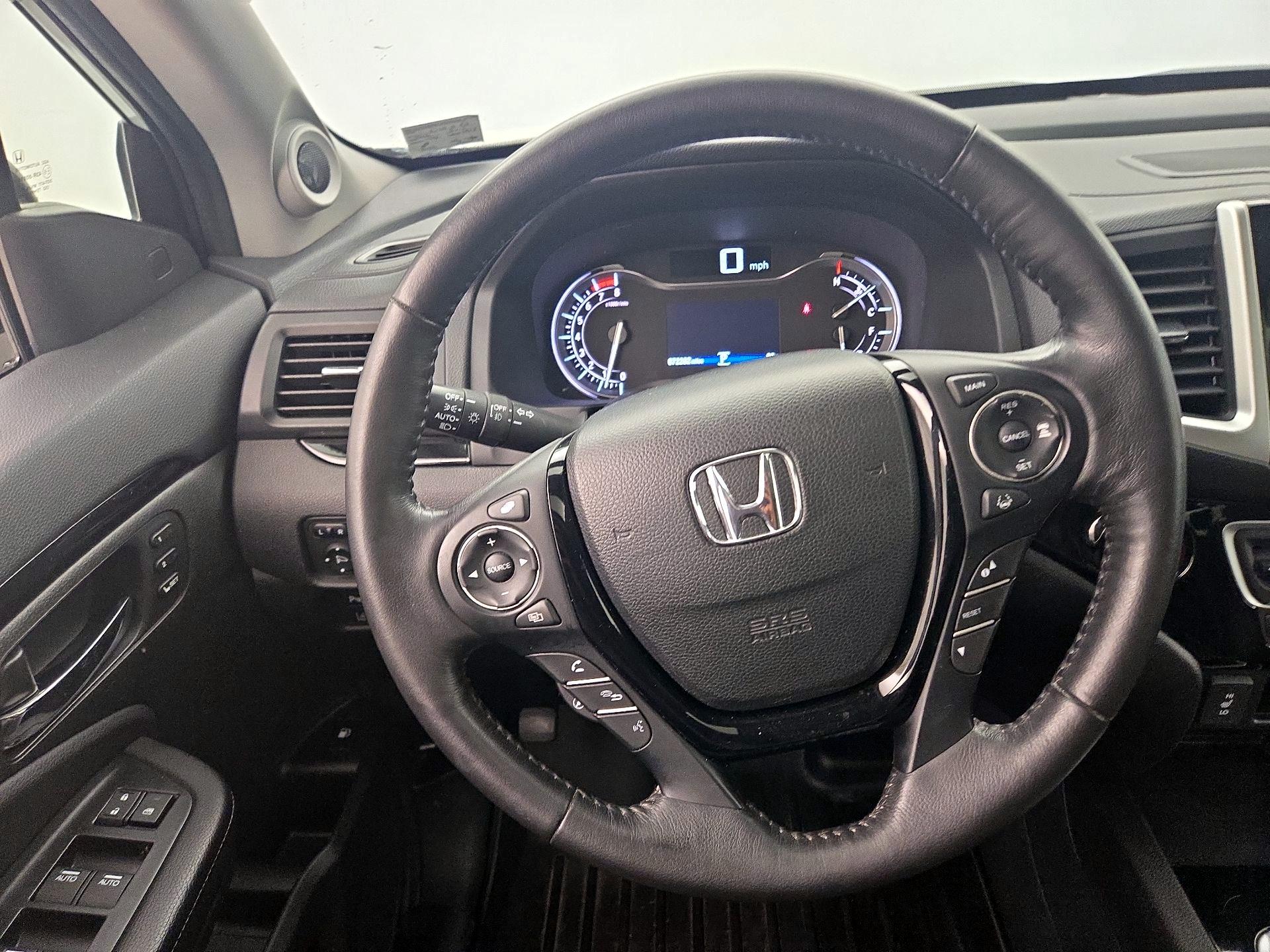 Thumbnail: 2019 Honda Ridgeline - 10