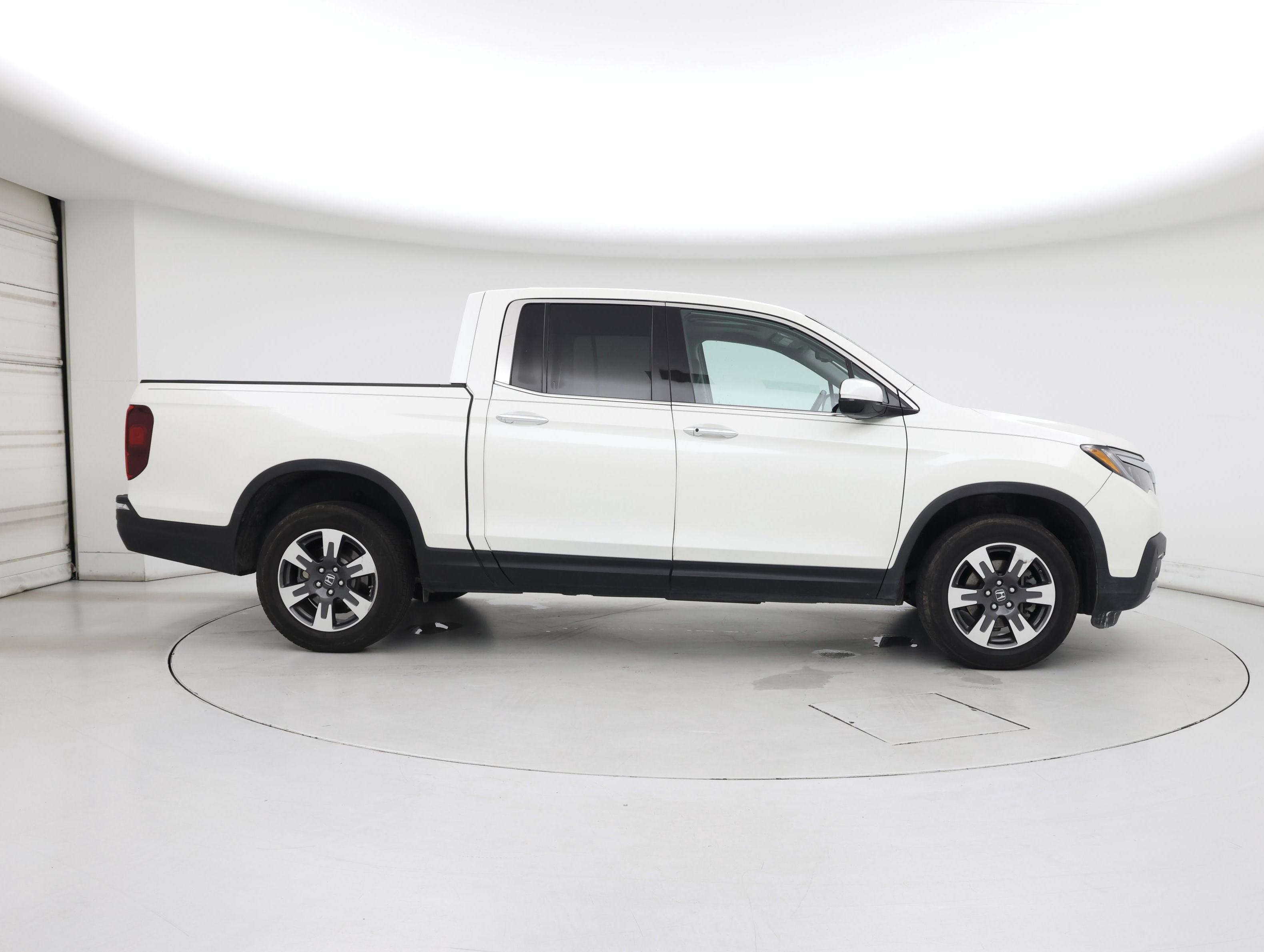 Thumbnail: 2019 Honda Ridgeline - 7