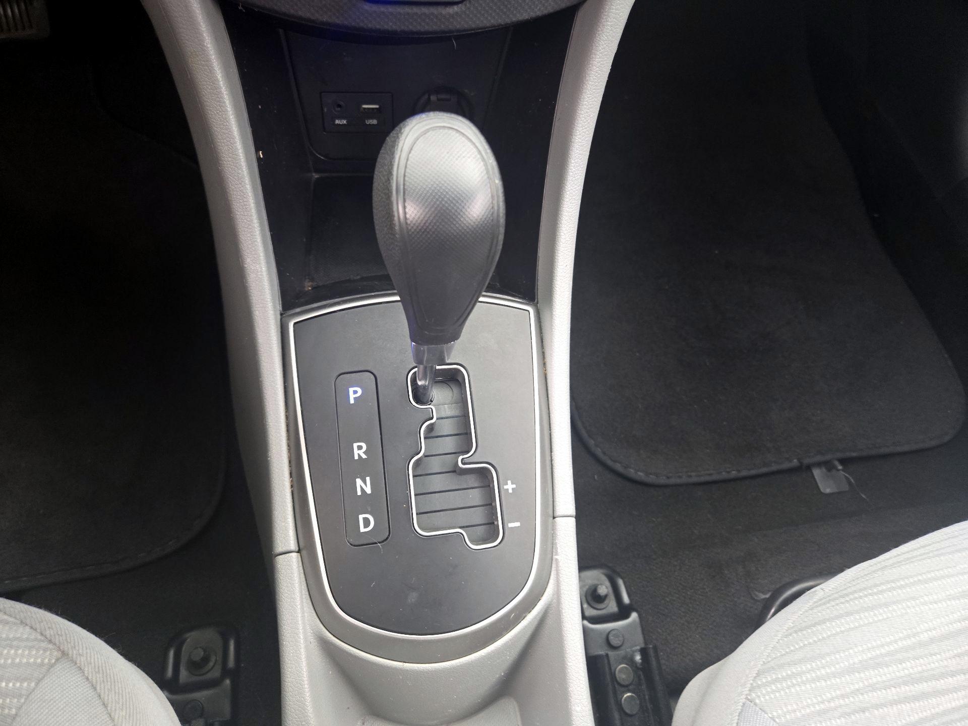 Thumbnail: 2016 Hyundai Accent - 16
