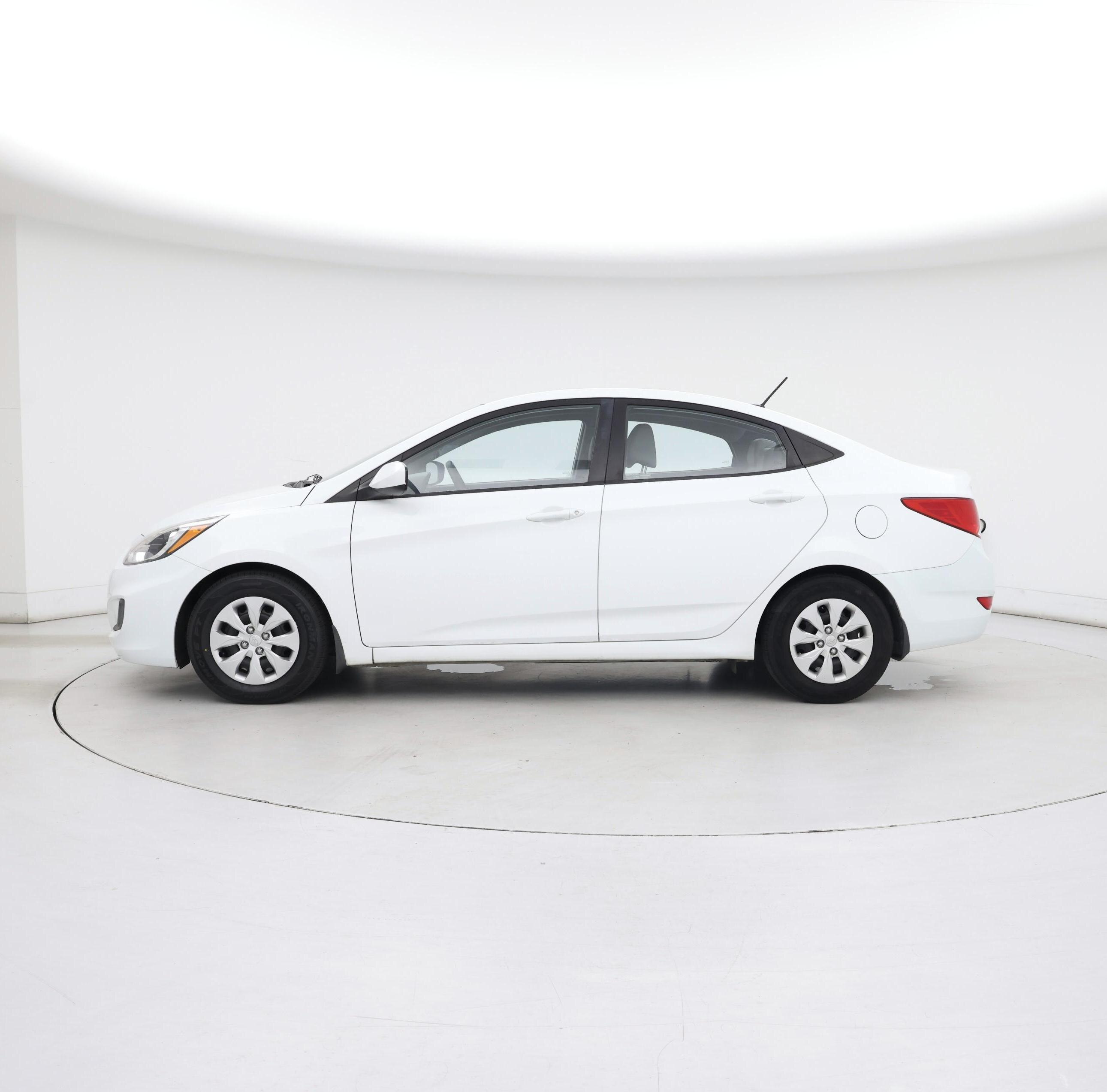 Thumbnail: 2016 Hyundai Accent - 3