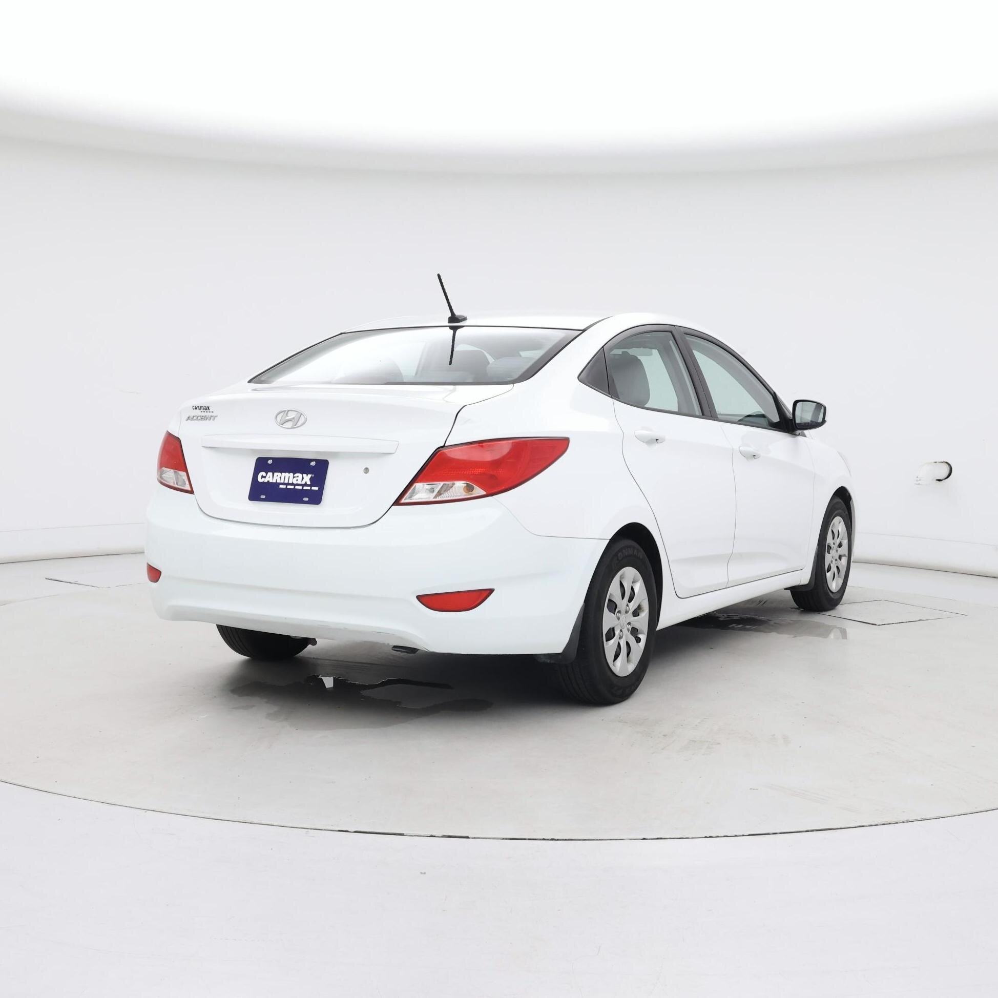 Thumbnail: 2016 Hyundai Accent - 8
