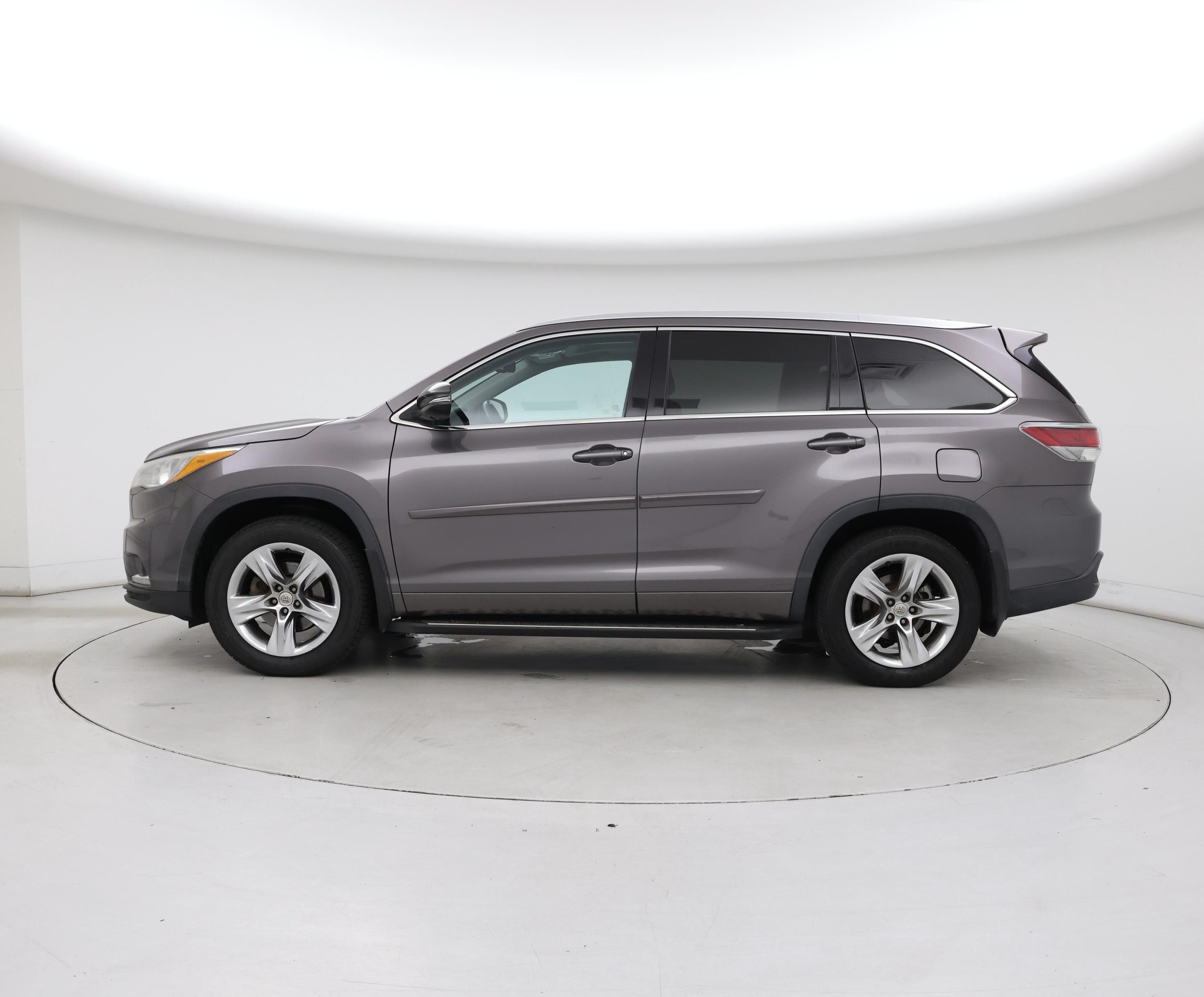 Thumbnail: 2014 Toyota Highlander - 3