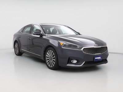Gray 2017 Kia Cadenza Premium