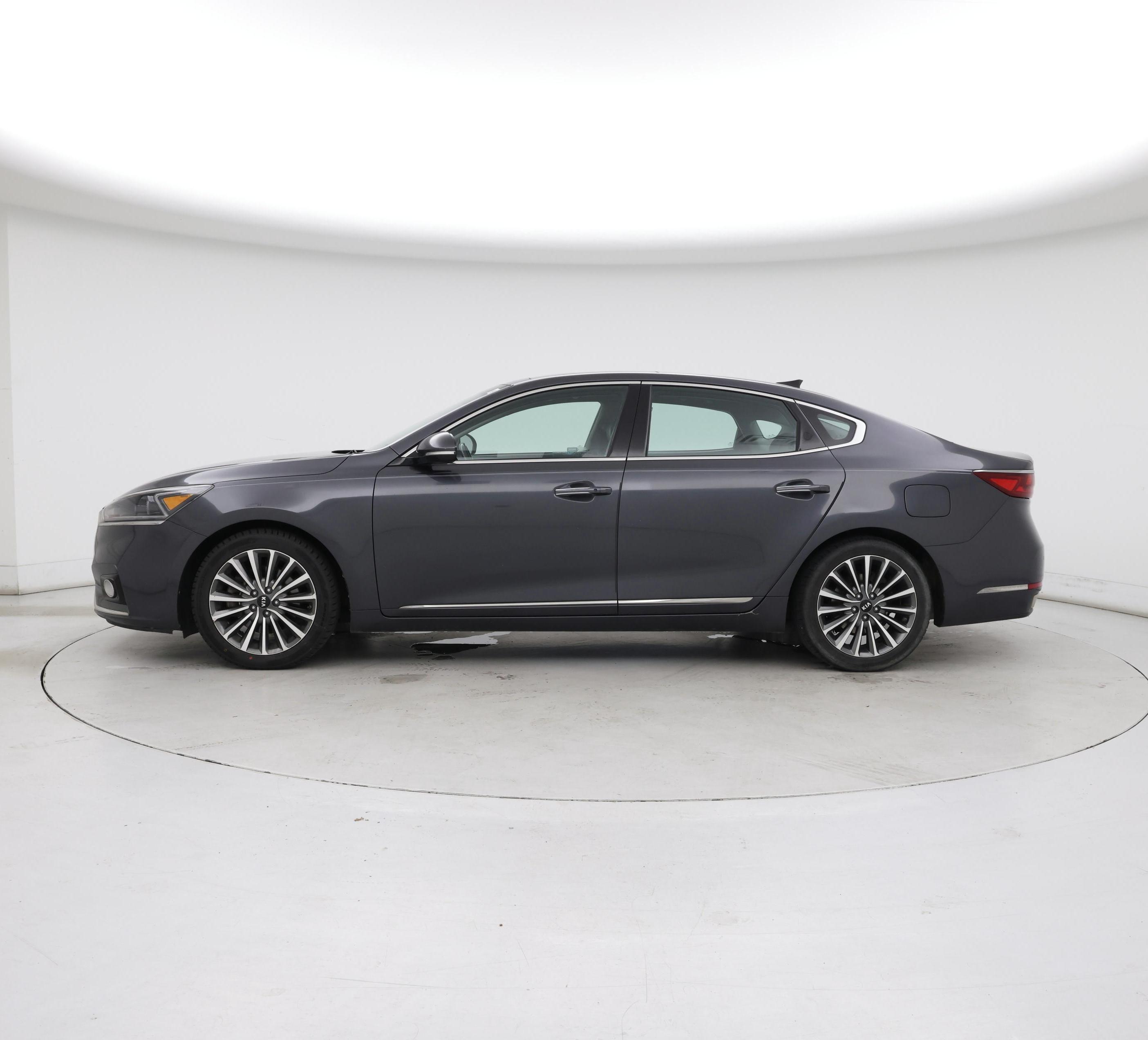 Thumbnail: 2017 Kia Cadenza - 3