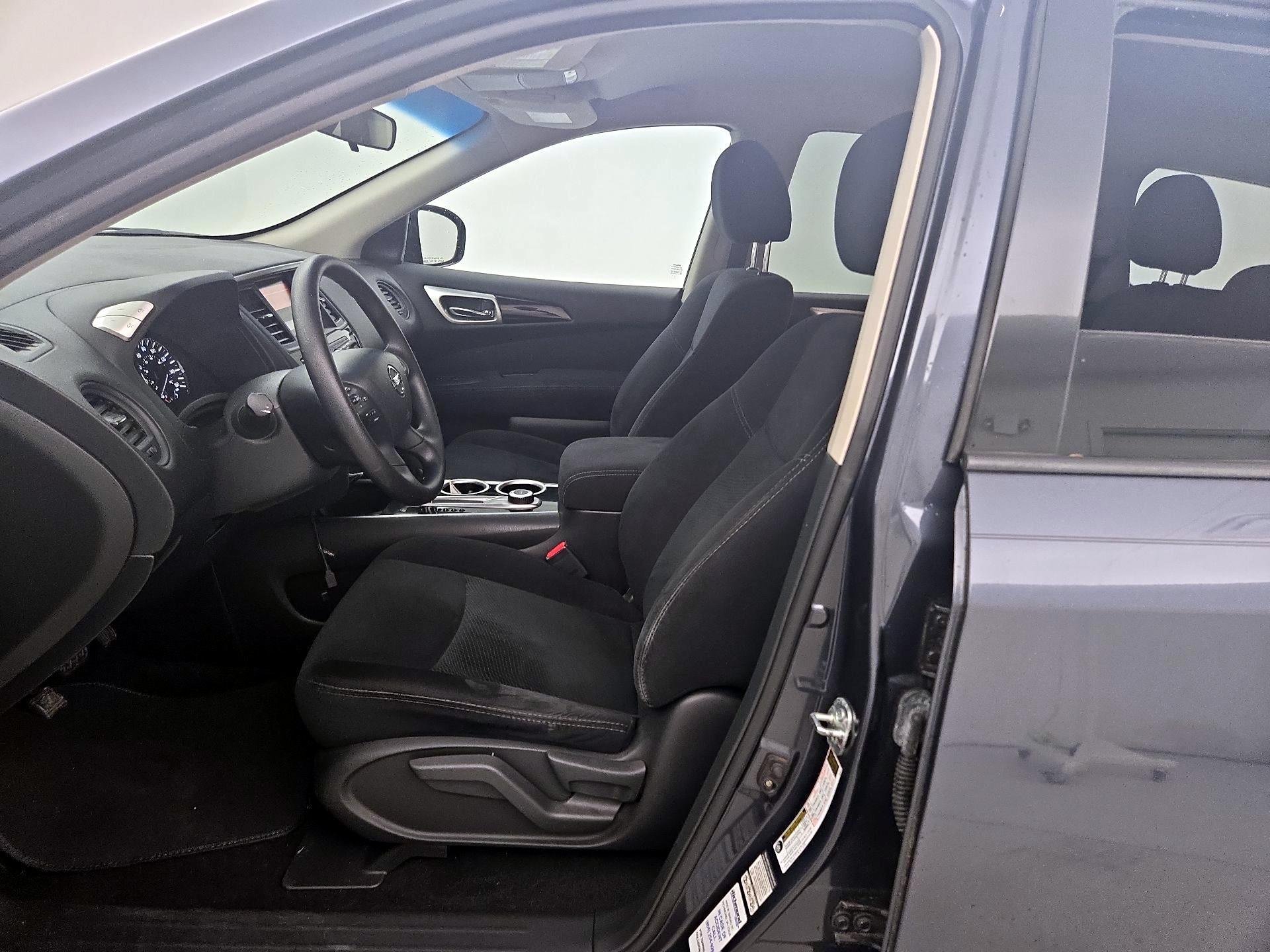 Thumbnail: 2014 Nissan Pathfinder - 11