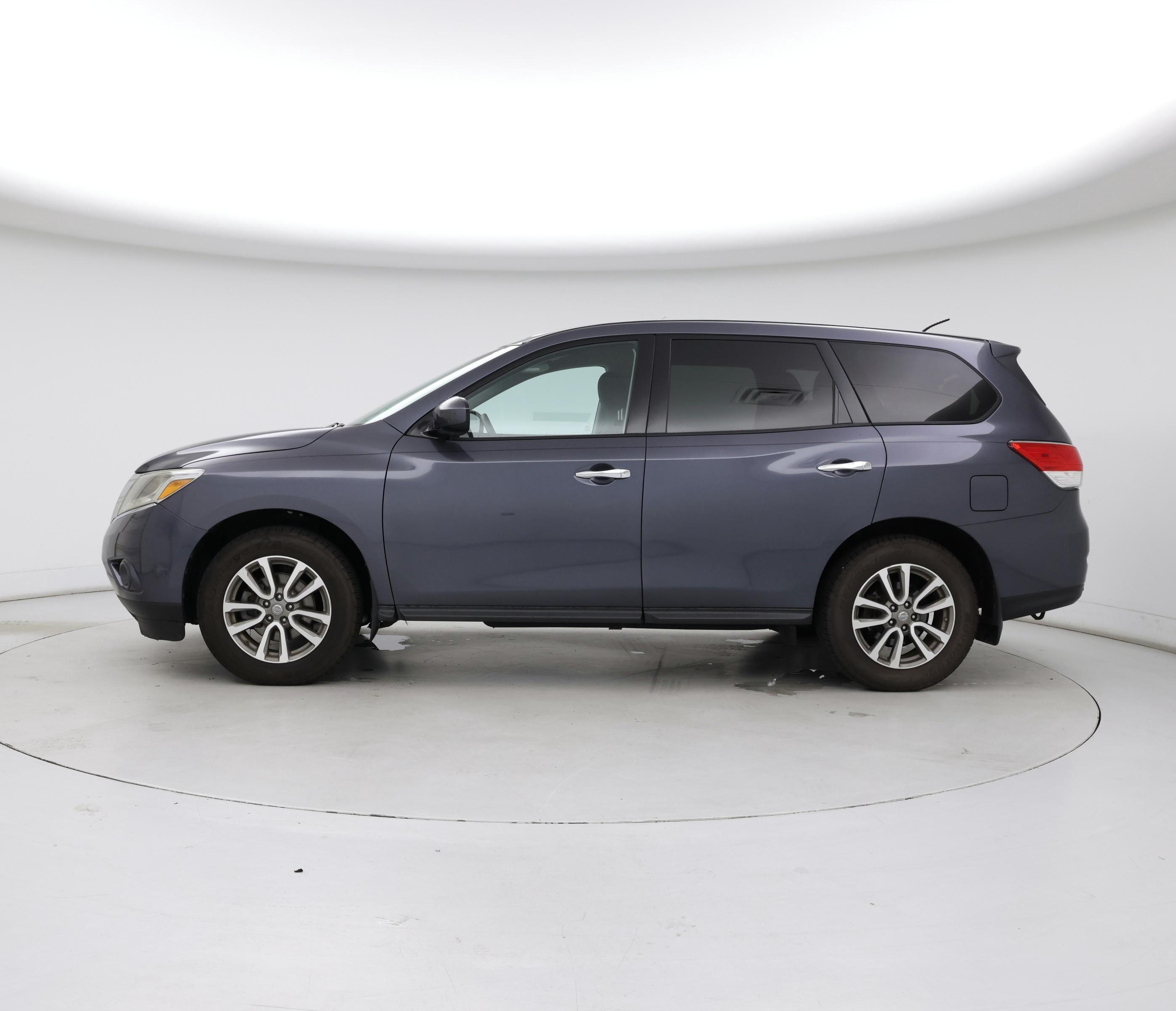 Thumbnail: 2014 Nissan Pathfinder - 3